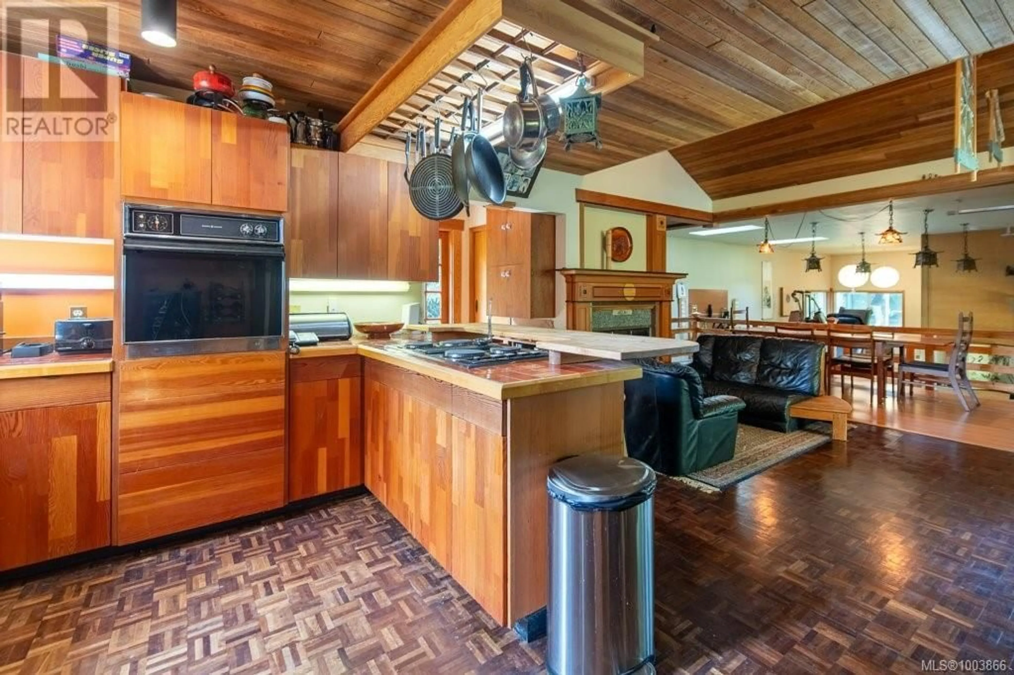 Open concept kitchen, ceramic/tile floor for 7025 WRIGHT ROAD, Sooke British Columbia V9Z1M5