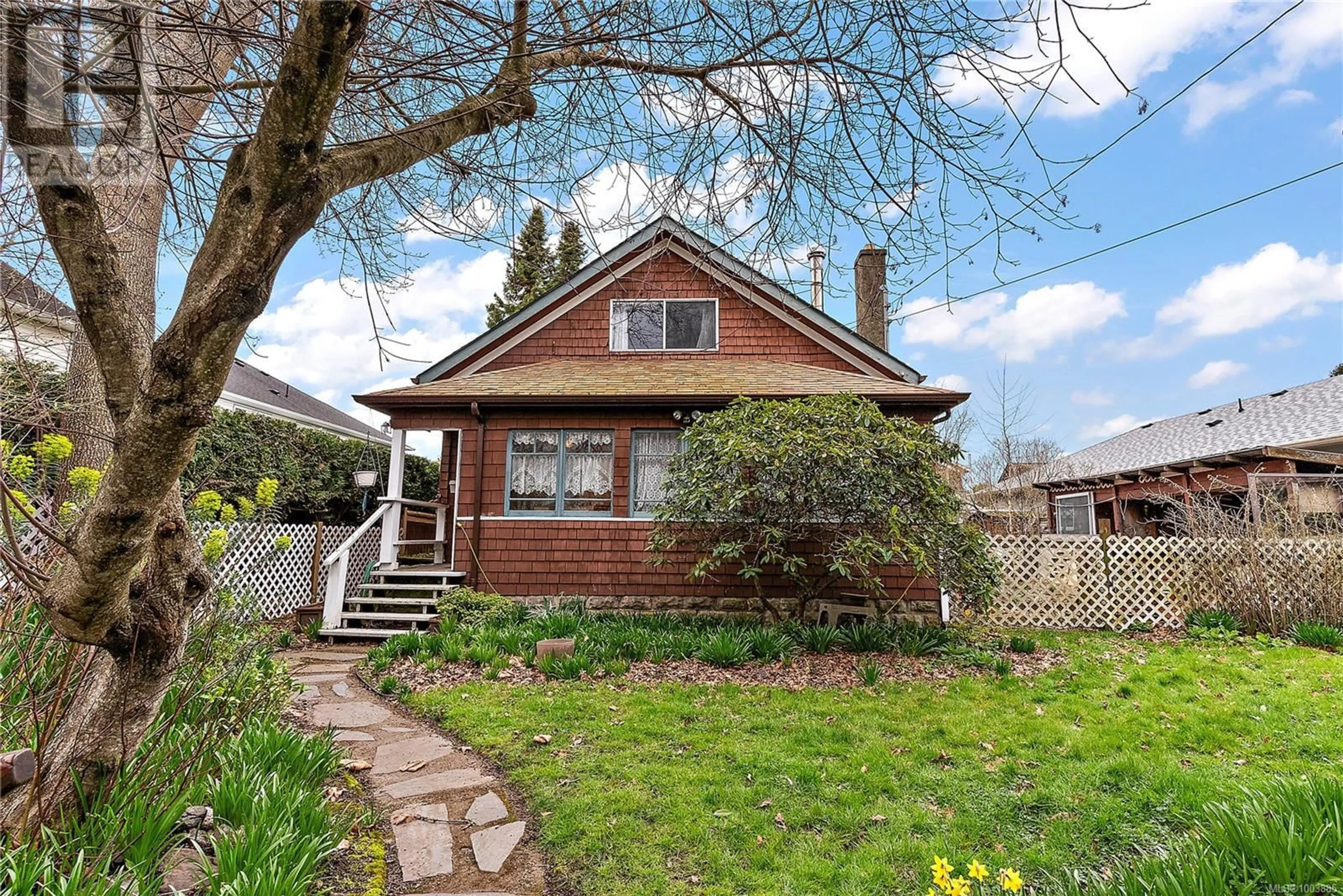 Unknown for 9616 SIXTH STREET, Sidney British Columbia V8L2W2