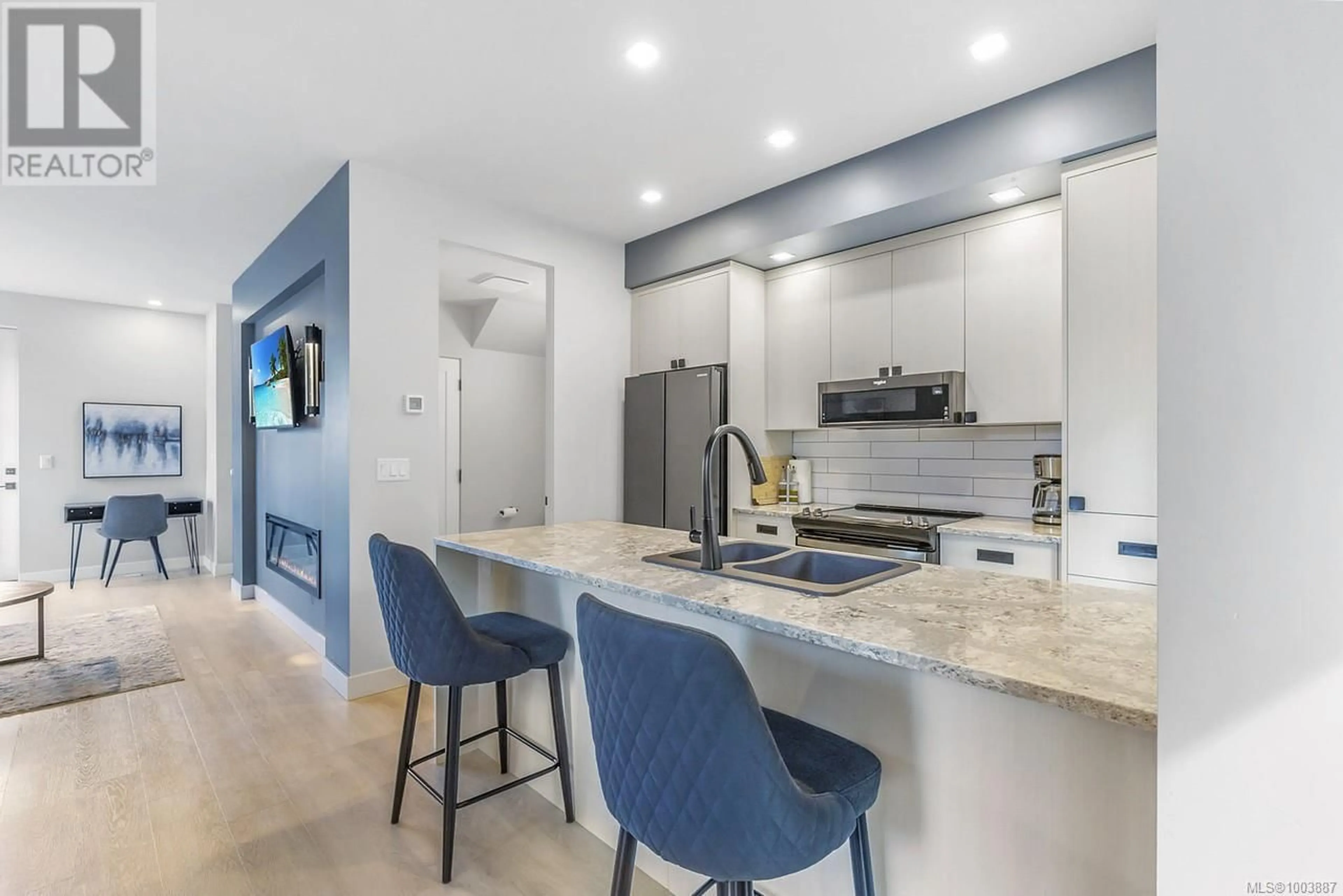 Open concept kitchen, ceramic/tile floor for 48 - 1175 RESORT DRIVE, Parksville British Columbia V9P2E3