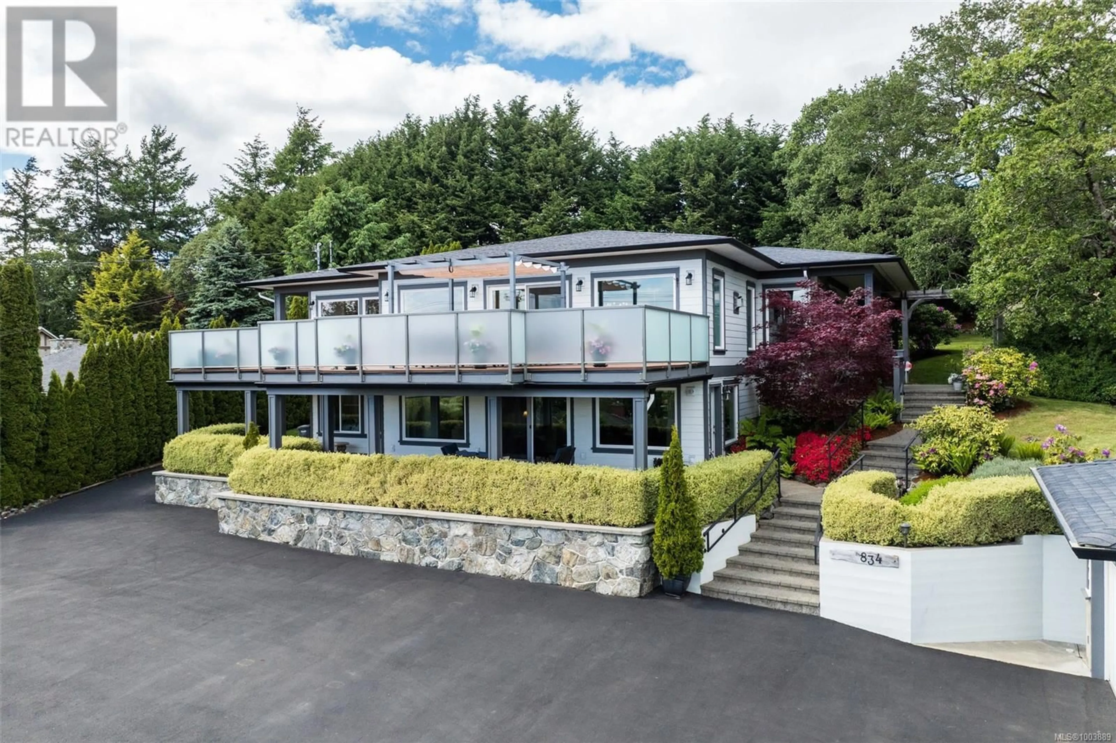 A pic from outside/outdoor area/front of a property/back of a property/a pic from drone, building for 834 ROYAL OAK AVENUE, Saanich British Columbia V8X3T2