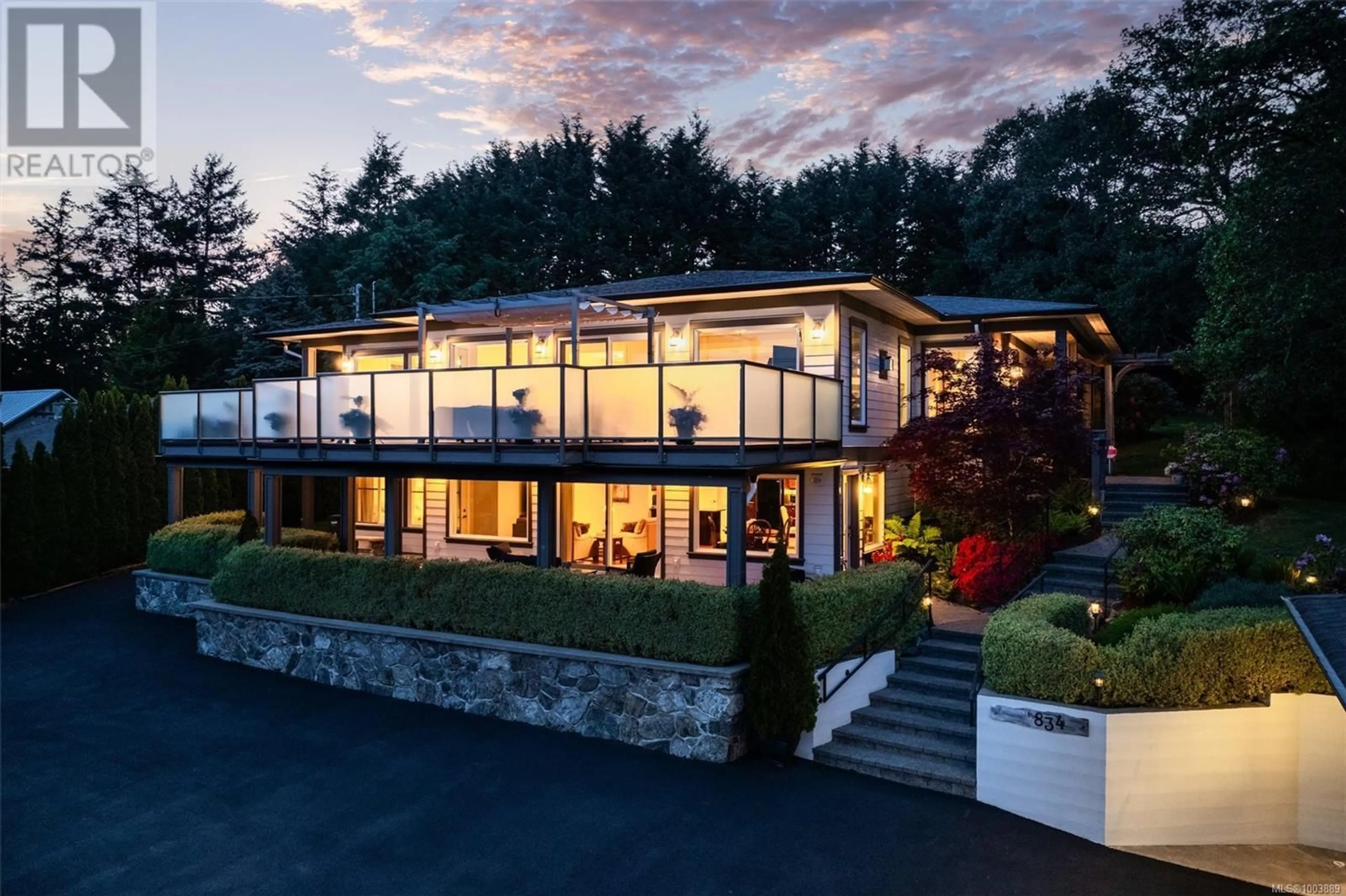 Unknown for 834 ROYAL OAK AVENUE, Saanich British Columbia V8X3T2