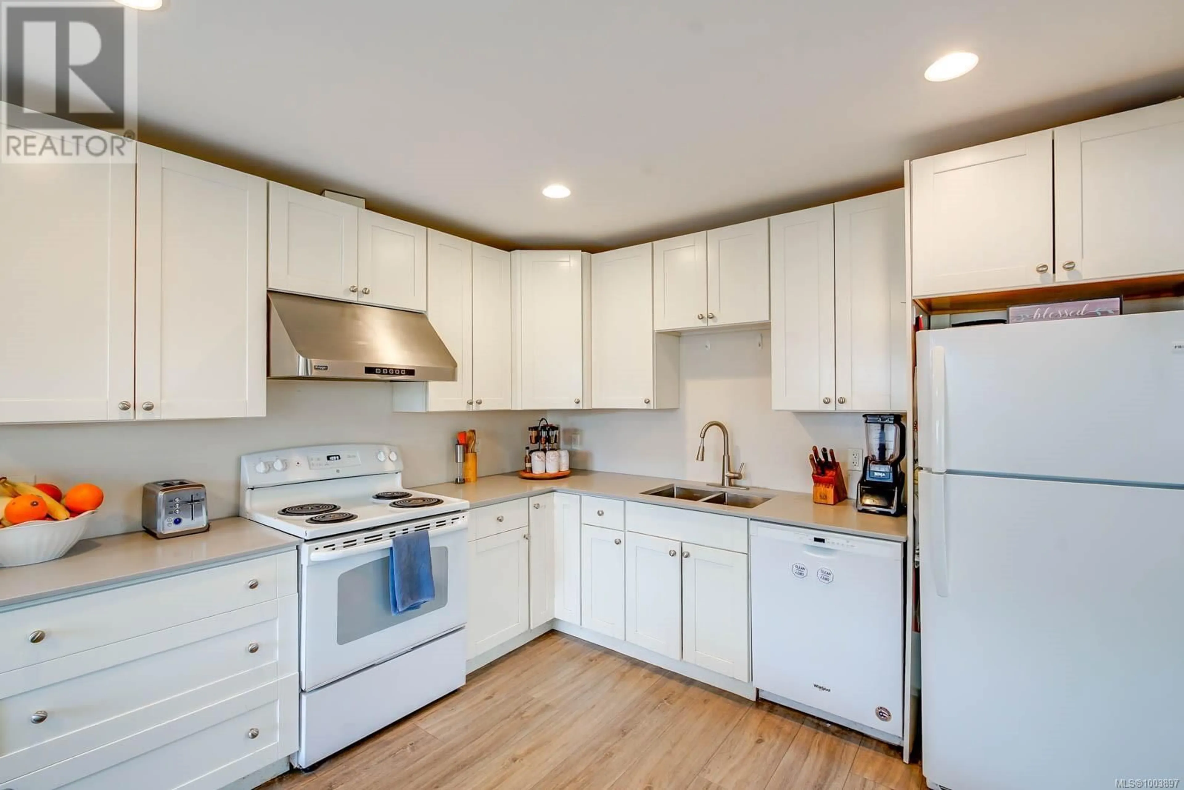 Standard kitchen, unknown for 1 - 2702 ANDERSON AVENUE, Port Alberni British Columbia V9Y2V8