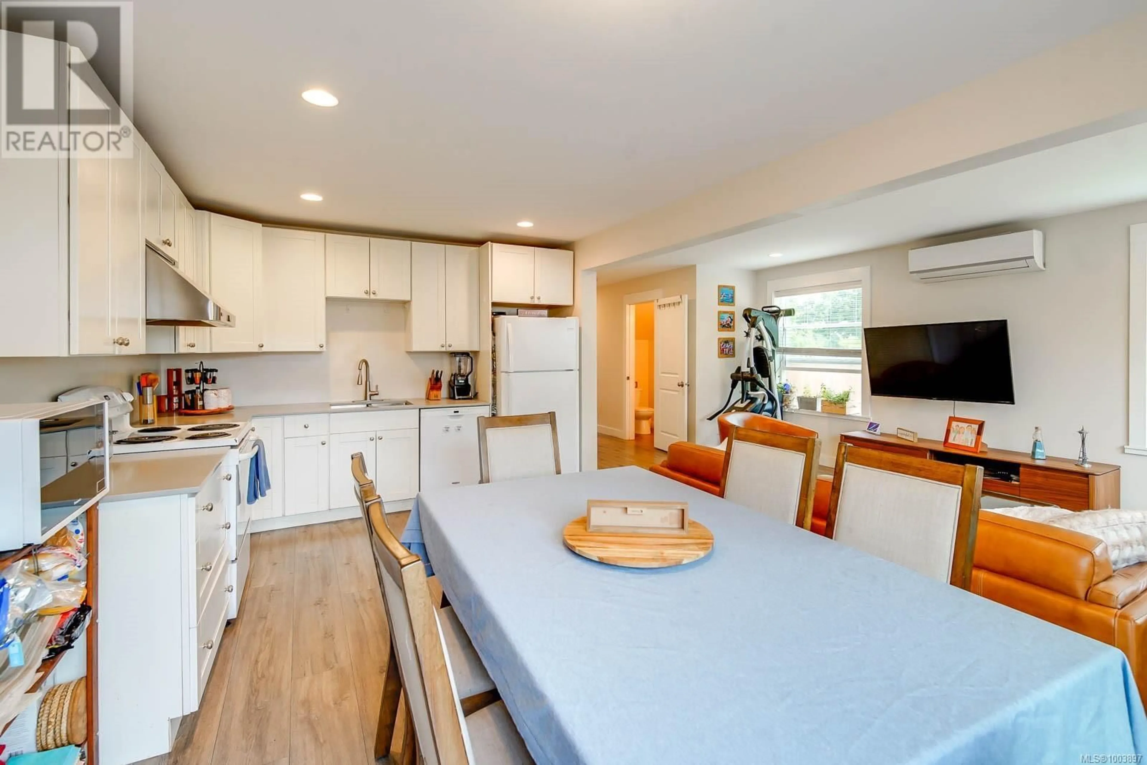 Open concept kitchen, unknown for 1 - 2702 ANDERSON AVENUE, Port Alberni British Columbia V9Y2V8