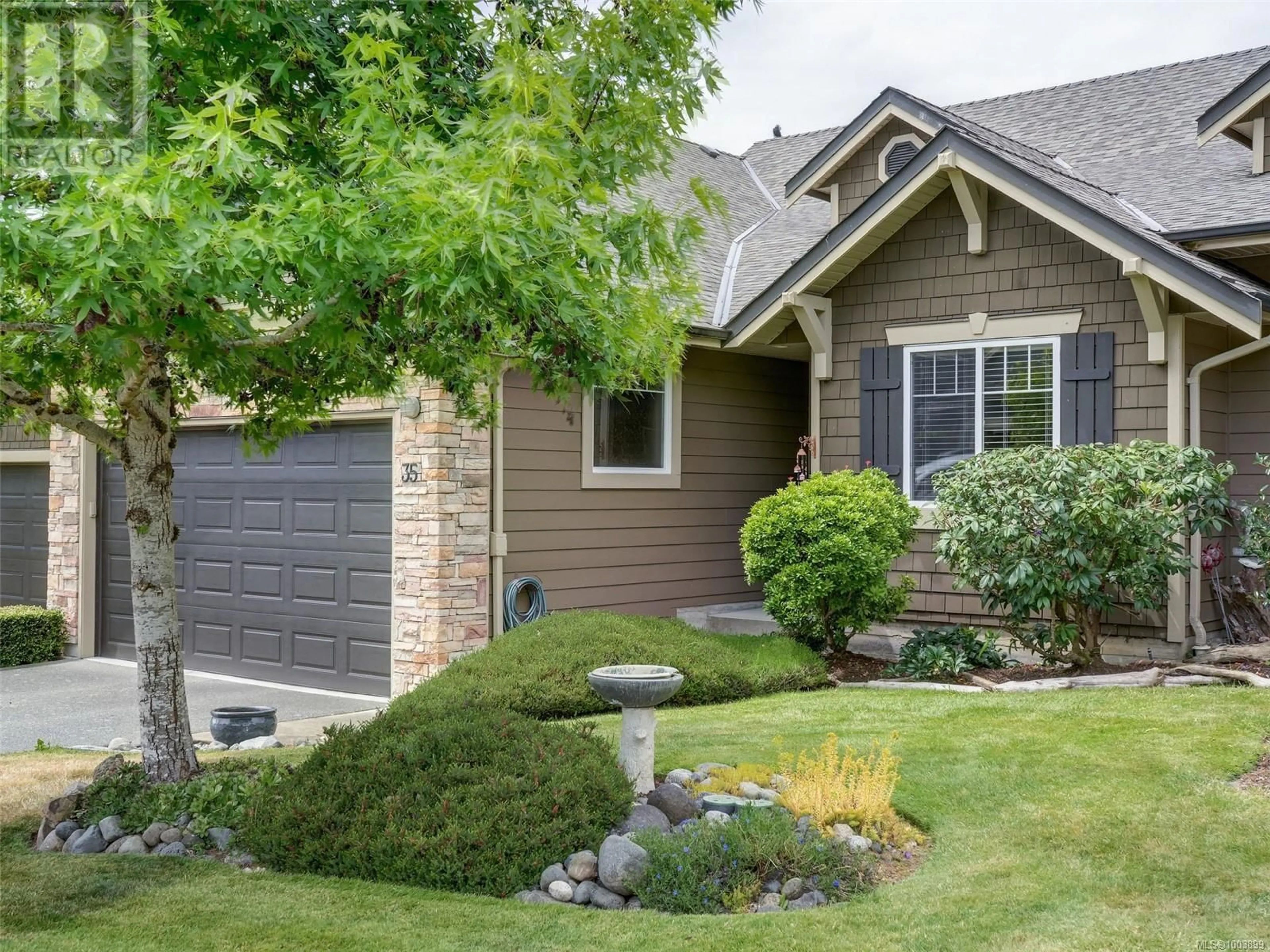 Home with vinyl exterior material, street for 35 - 912 BRULETTE PLACE, Mill Bay British Columbia V0R2P2