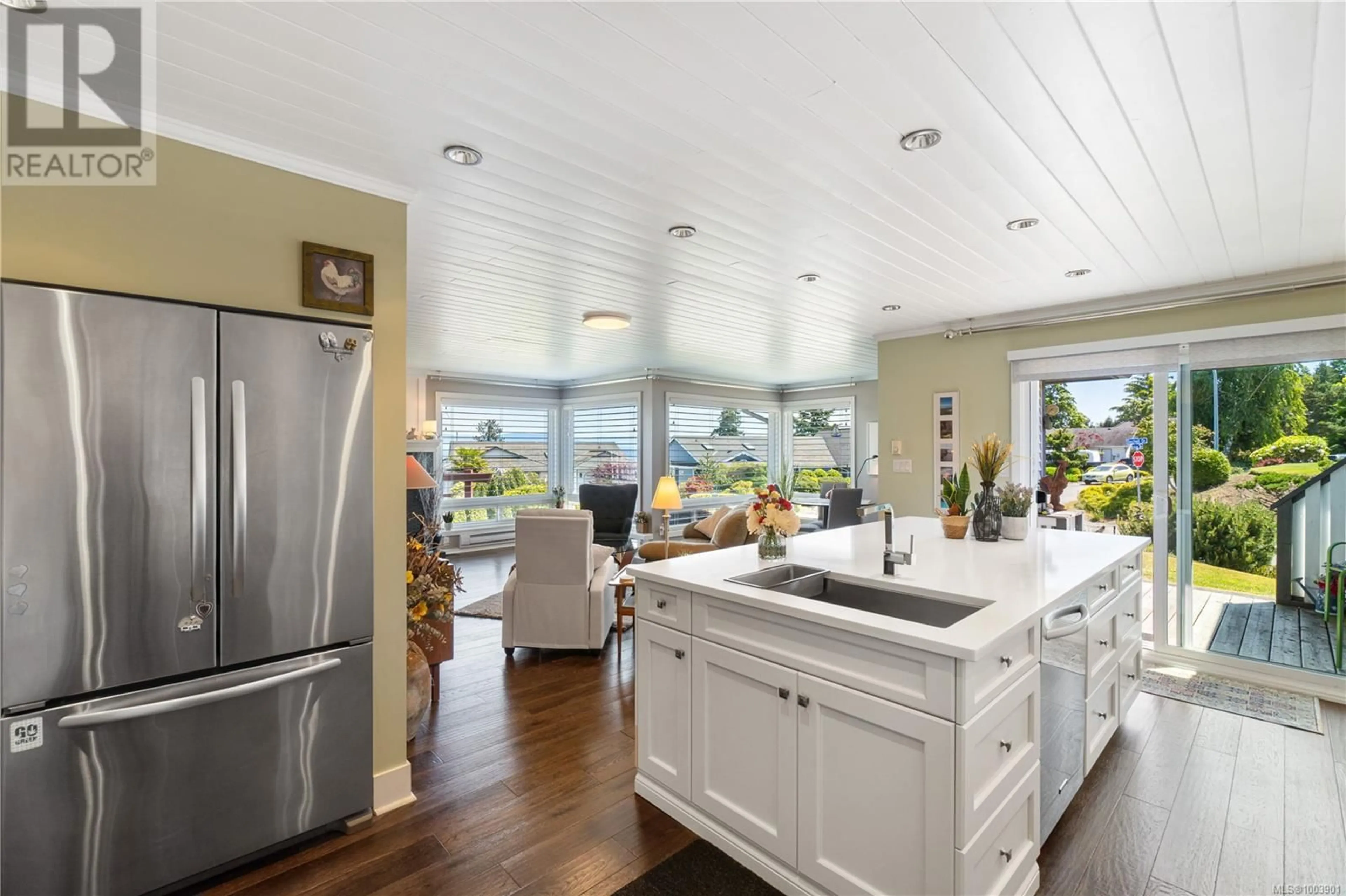 Open concept kitchen, unknown for 6039 ICARUS DRIVE, Nanaimo British Columbia V9V1B7