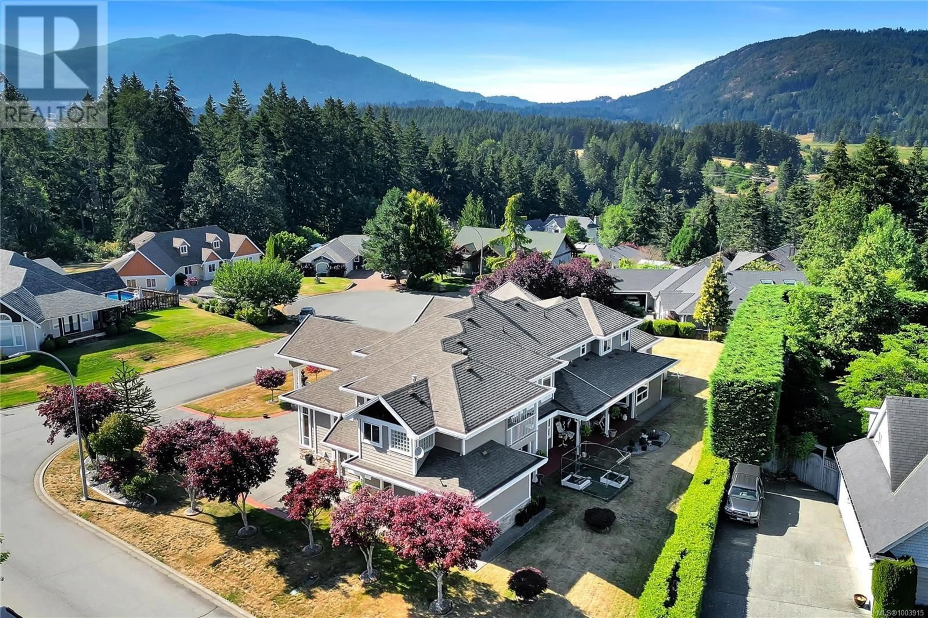 A pic from outside/outdoor area/front of a property/back of a property/a pic from drone, mountain view for 6797 HAMPTON PLACE, Duncan British Columbia V9L6X7