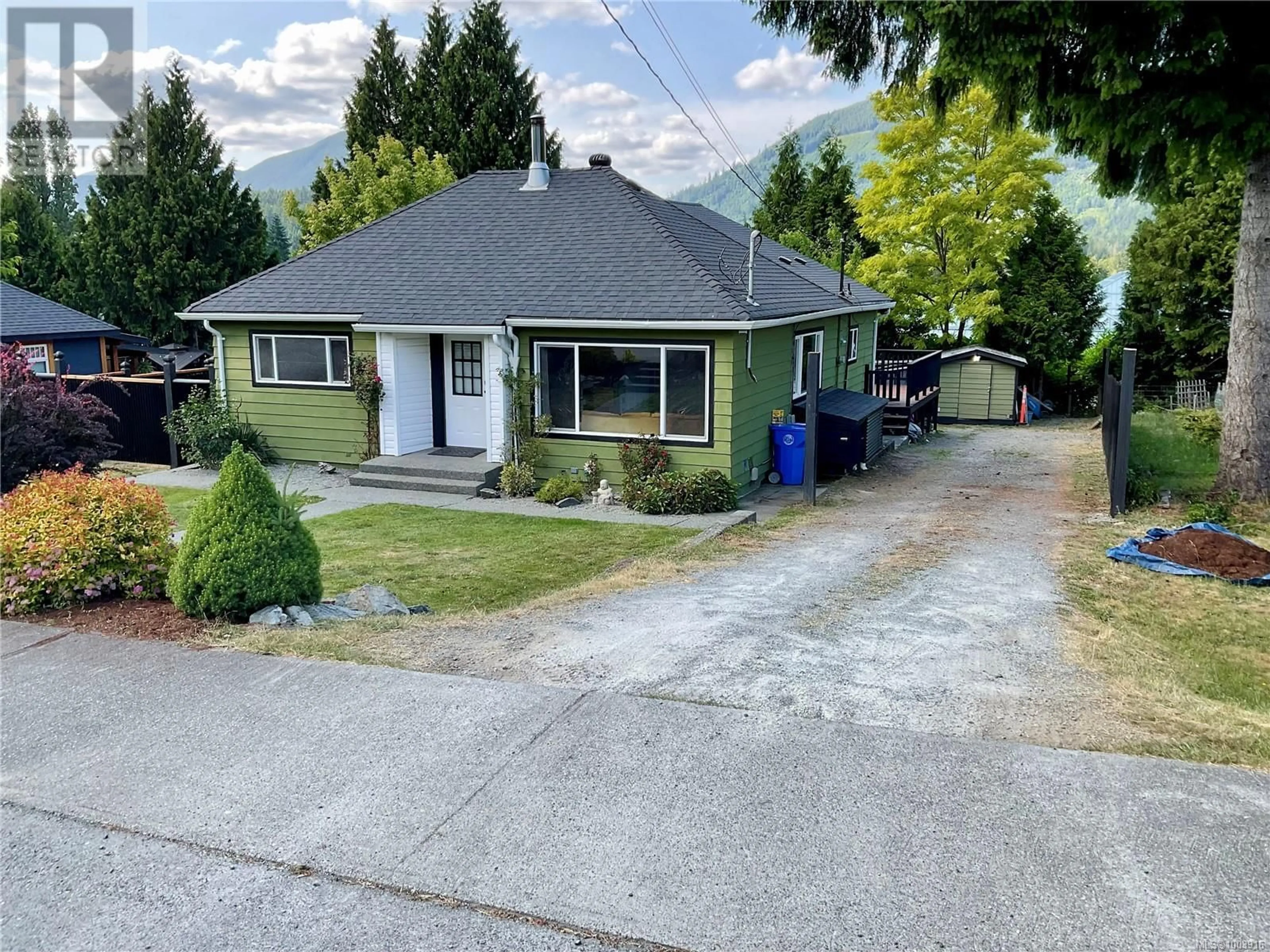 A pic from outside/outdoor area/front of a property/back of a property/a pic from drone, street for 65 STONE AVENUE, Lake Cowichan British Columbia V0R2G0