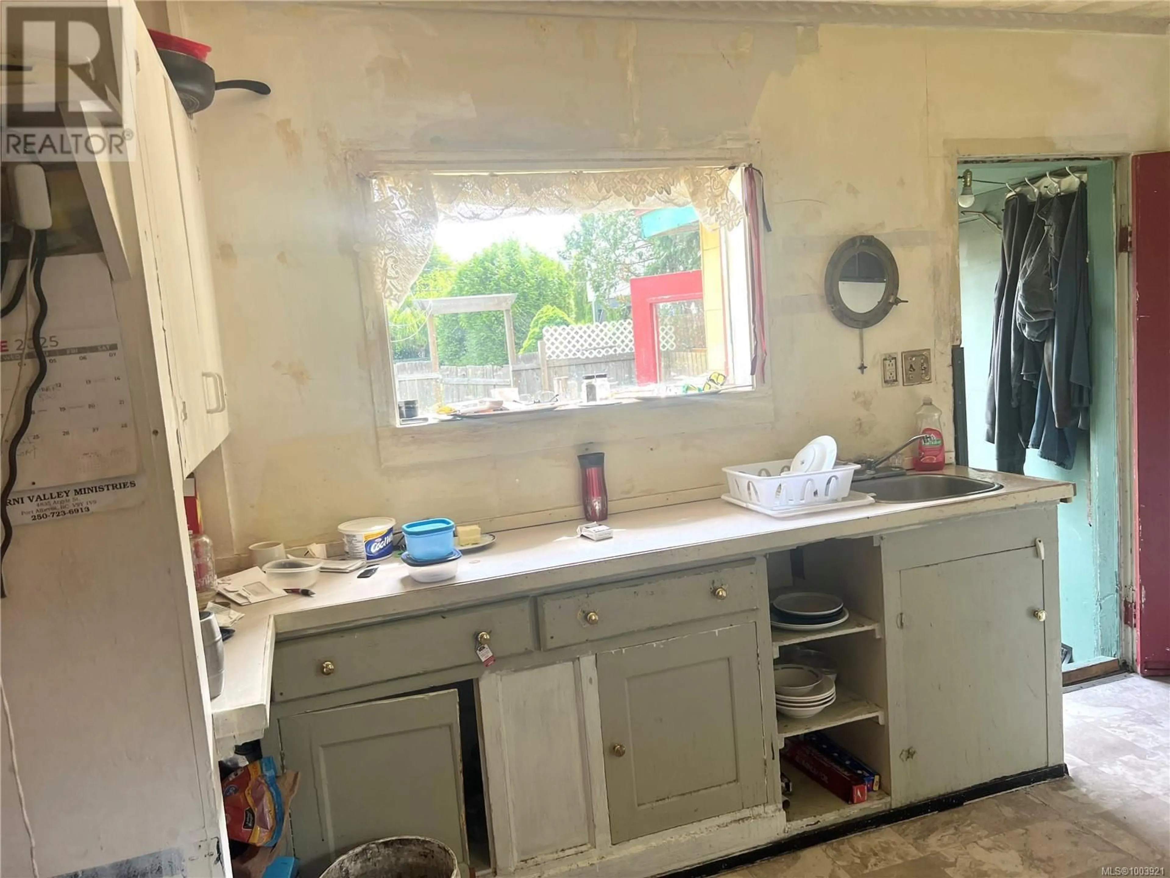 Standard kitchen, unknown for 5130 GOLDEN STREET, Port Alberni British Columbia V9Y7J2