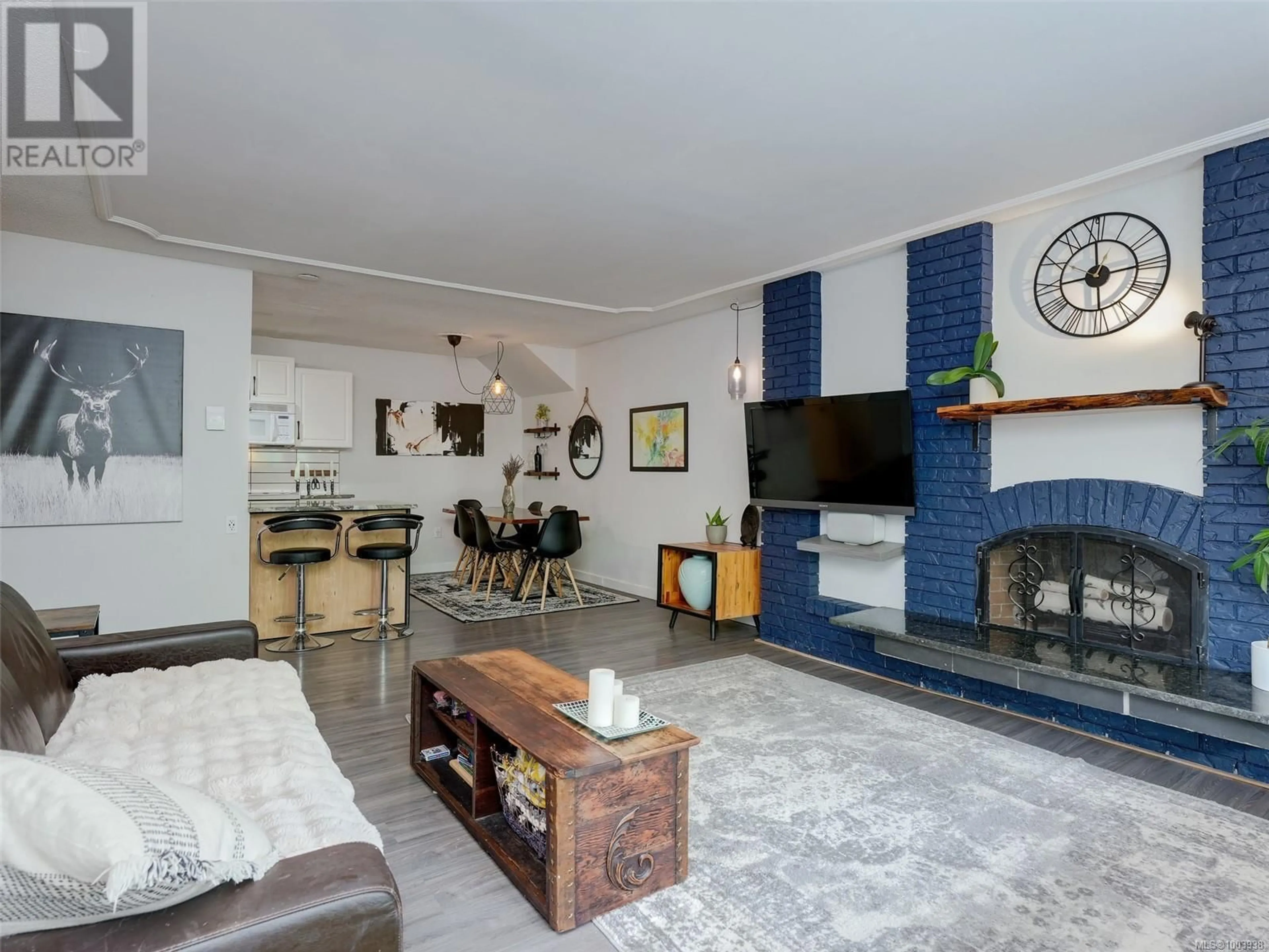 Living room with furniture, unknown for 105 - 3244 SEATON STREET, Saanich British Columbia V8Z3V7