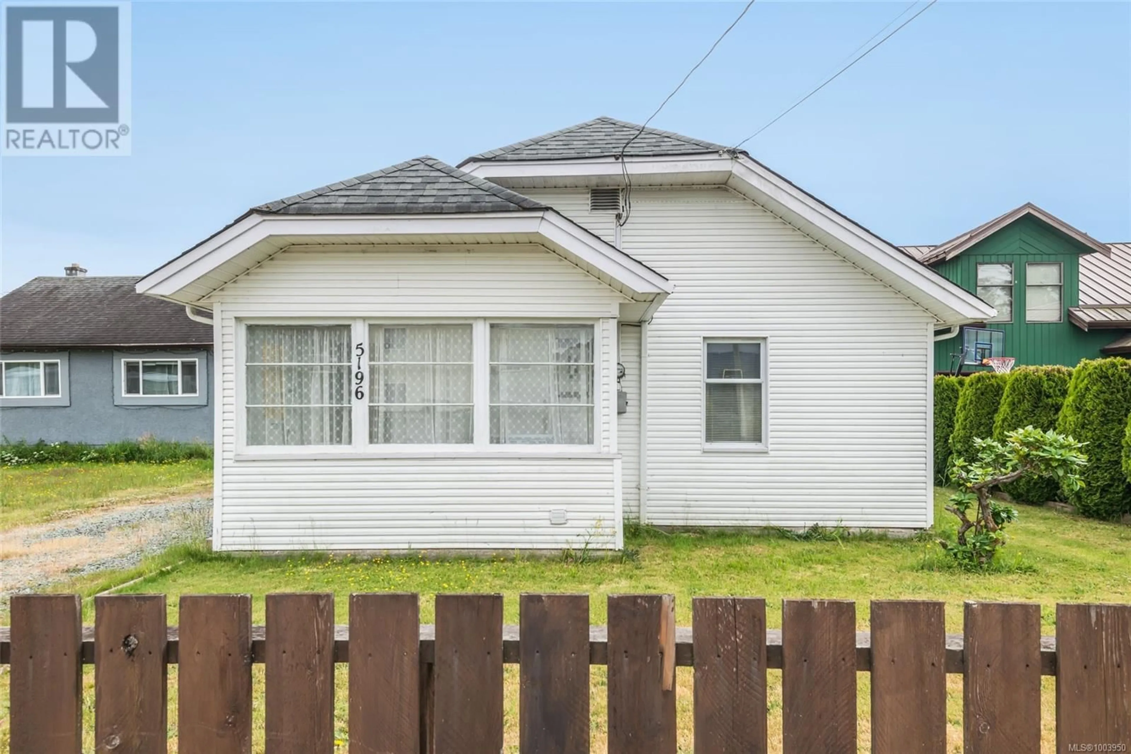 Home with vinyl exterior material, street for 5196 HEASLIP ROAD, Port Alberni British Columbia V9Y6Z9