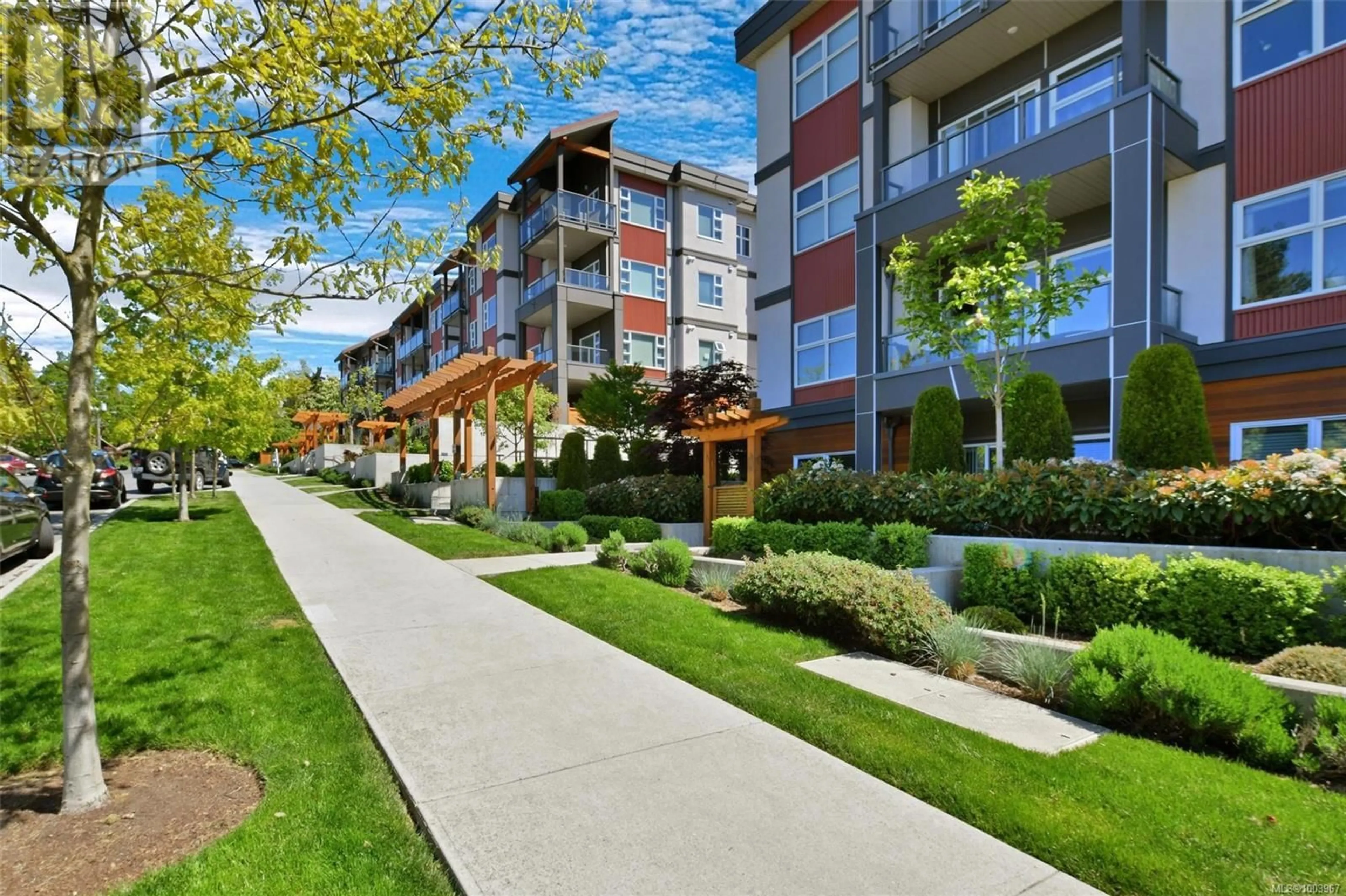 Patio, unknown for 201 - 3333 GLASGOW AVENUE, Saanich British Columbia V8X2S1
