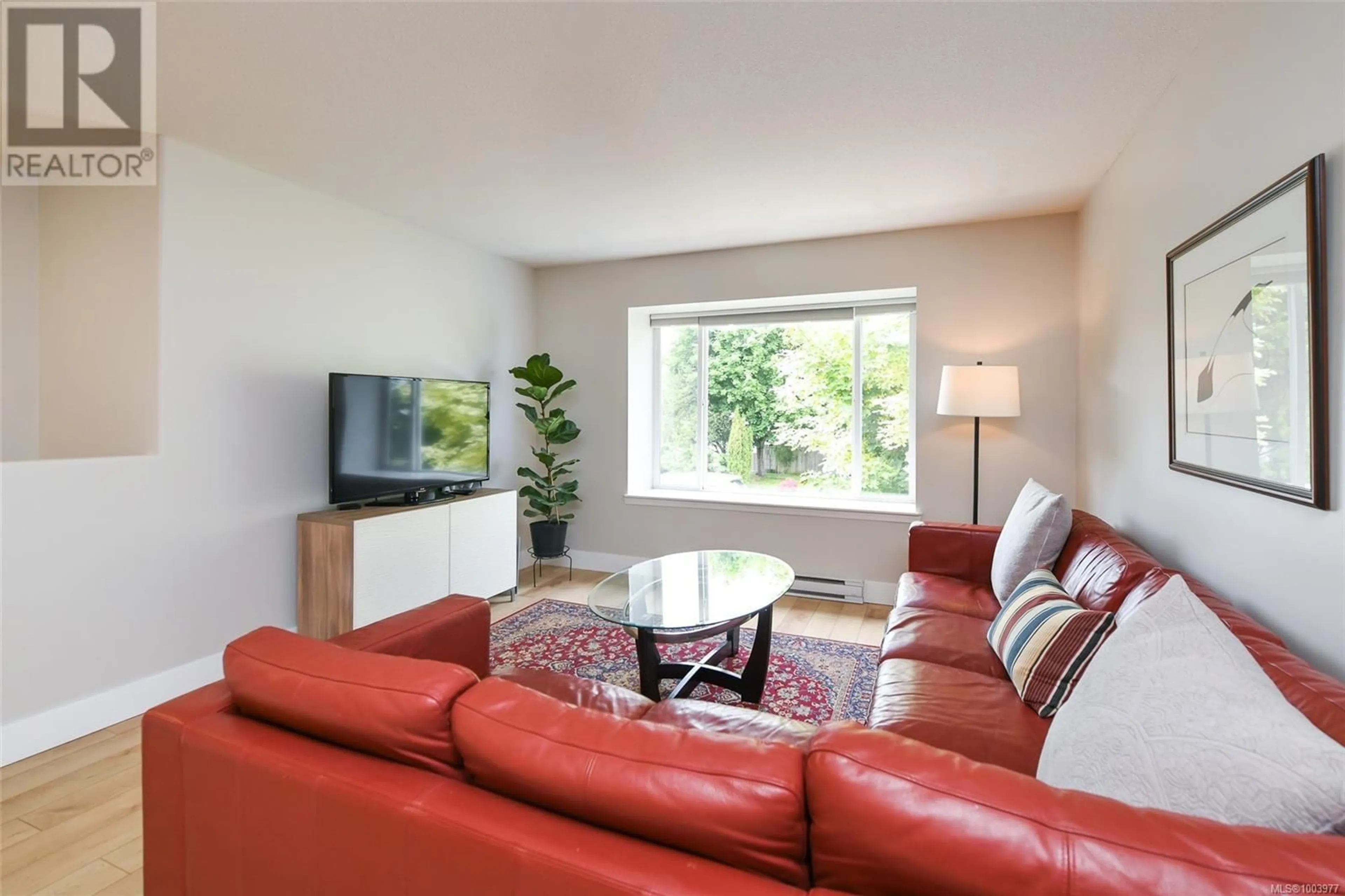 Living room with furniture, unknown for 1966 13TH STREET, Courtenay British Columbia V9N8Y6