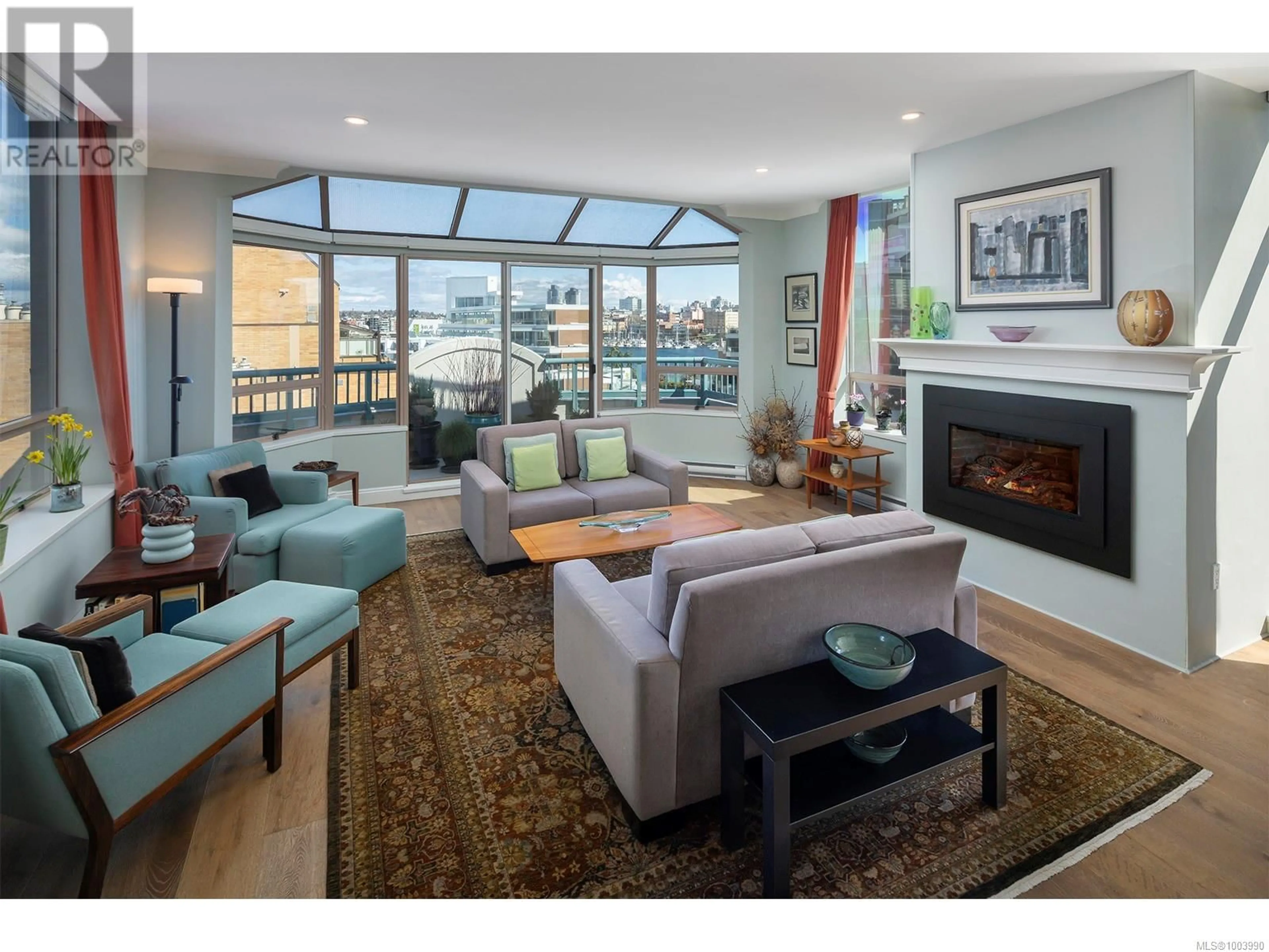Living room with furniture, unknown for 803 - 636 MONTREAL STREET, Victoria British Columbia V8V4Y1