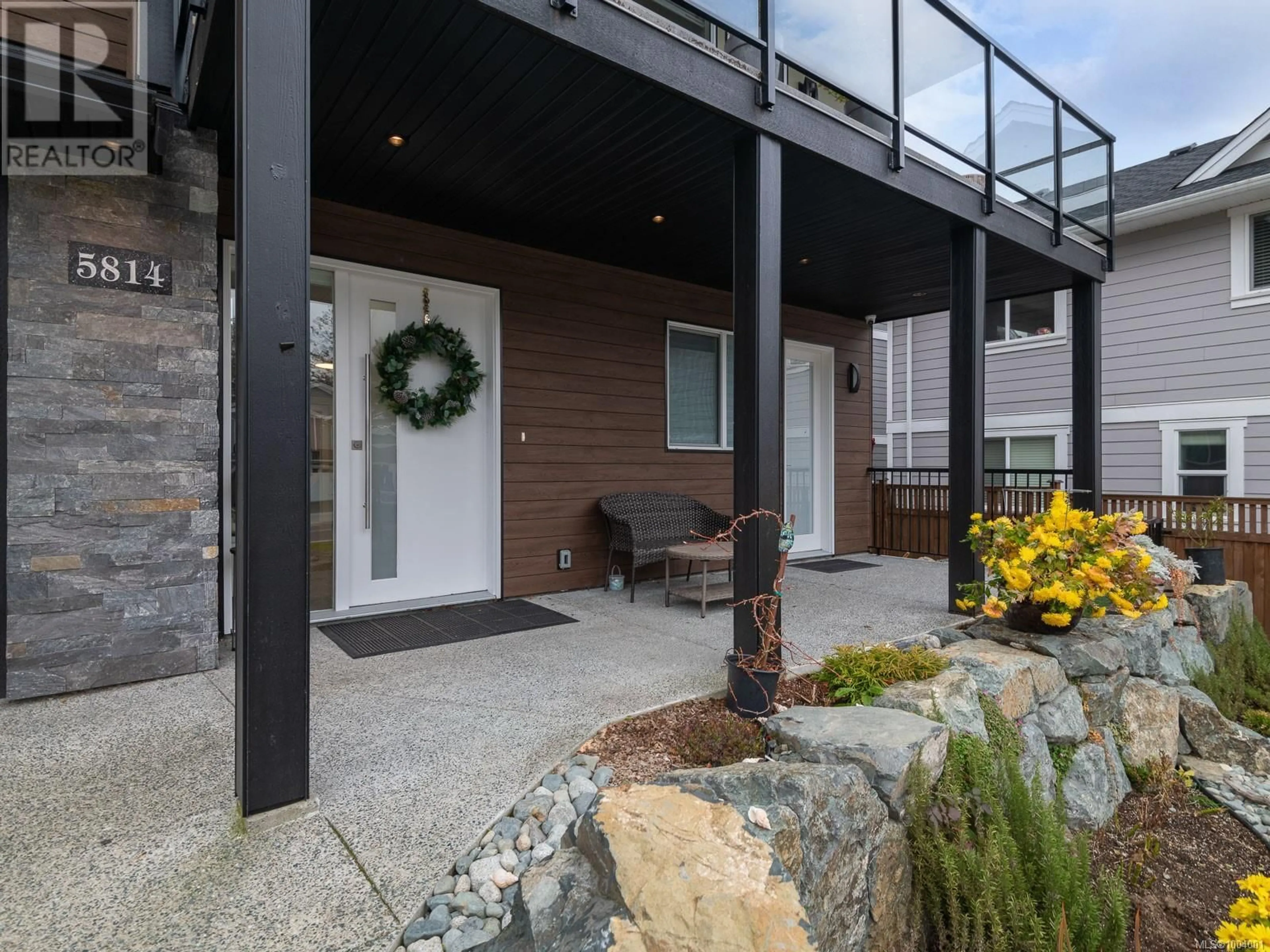 Indoor entryway for 5814 LINLEY VALLEY DRIVE, Nanaimo British Columbia V9T0K5