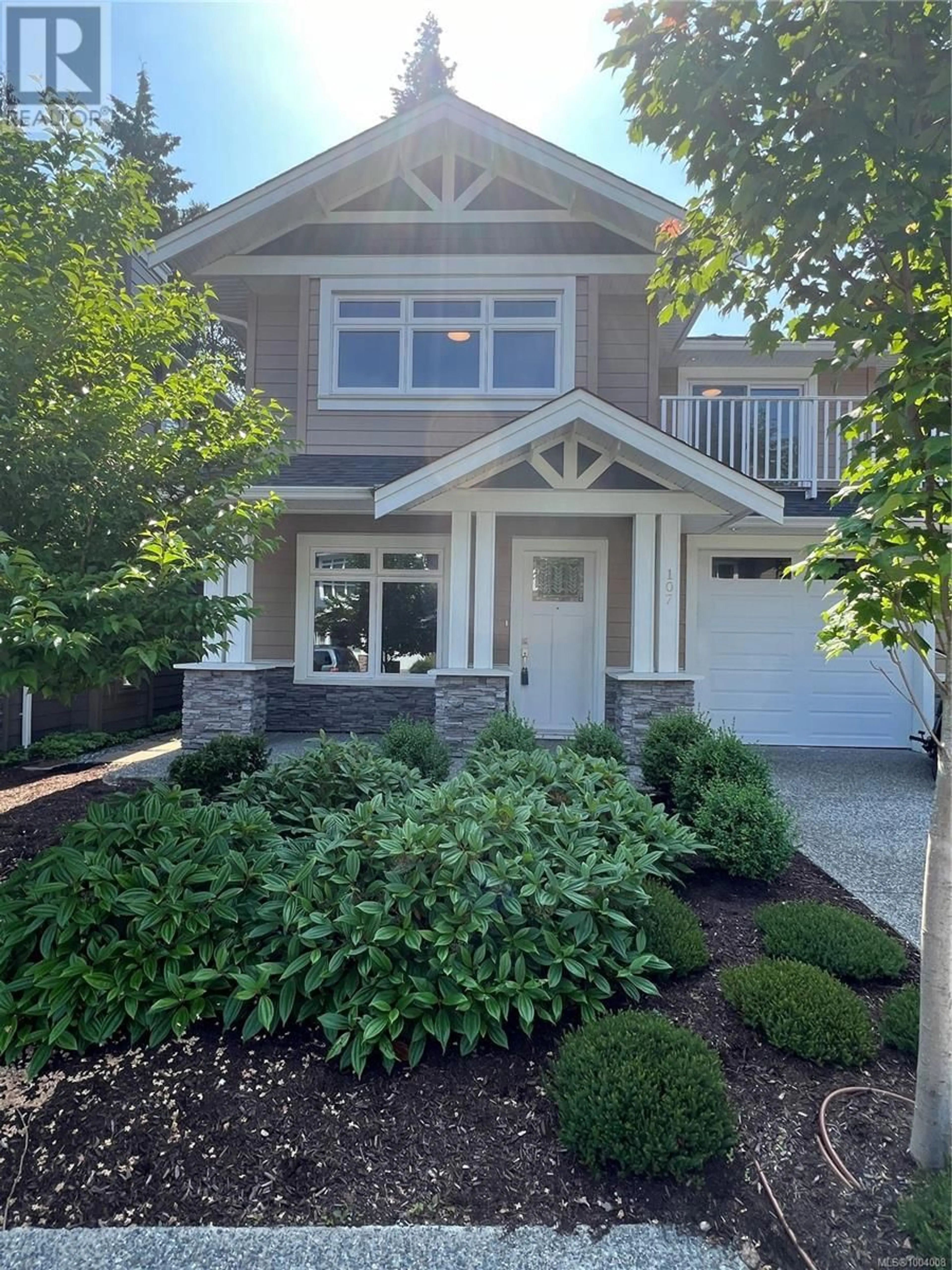 Home with vinyl exterior material, street for 107 - 5160 HAMMOND BAY ROAD, Nanaimo British Columbia V9T5B5
