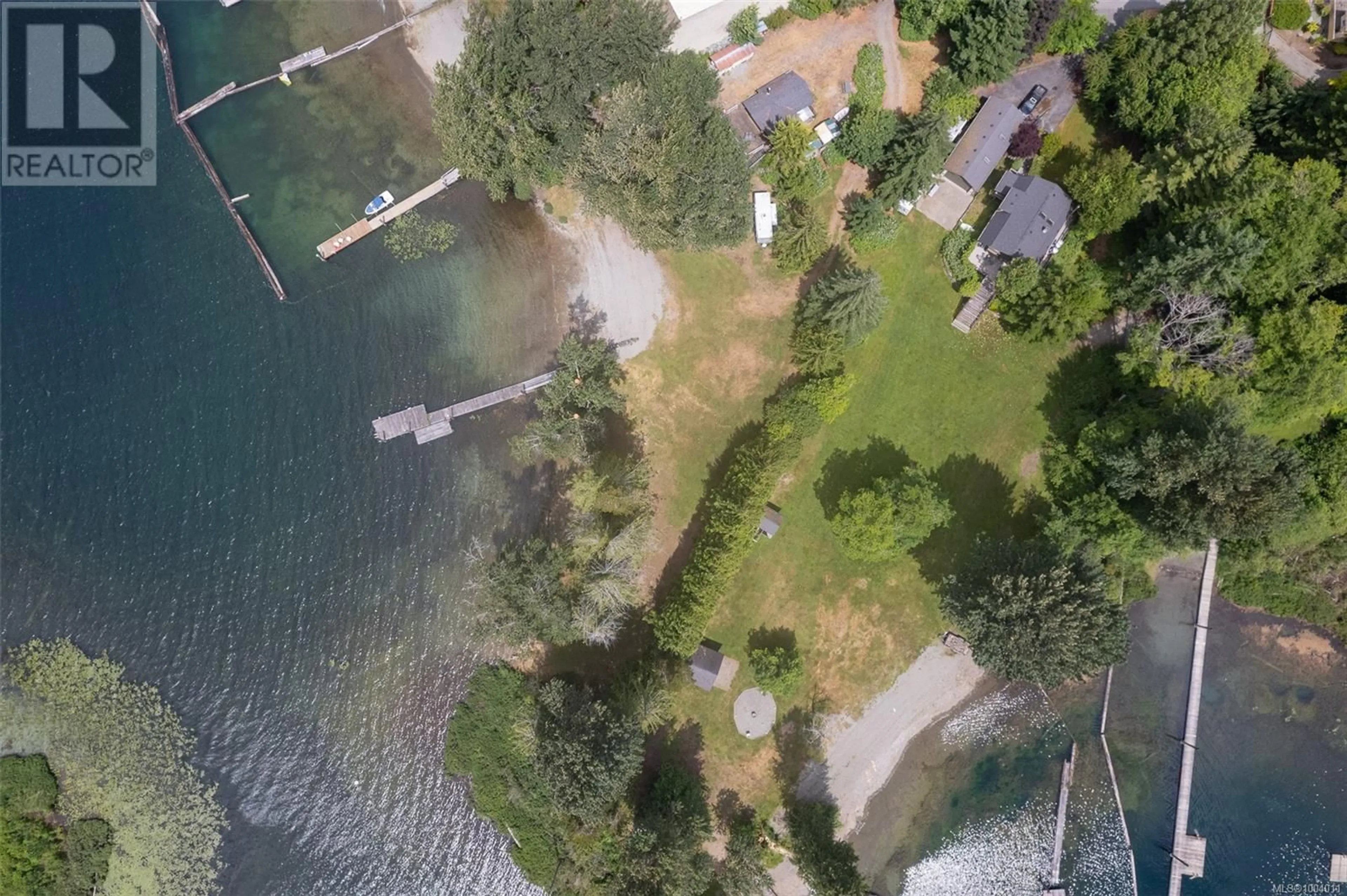 A pic from outside/outdoor area/front of a property/back of a property/a pic from drone, water/lake/river/ocean view for 7302 PERI ROAD, Lake Cowichan British Columbia V0R2G1