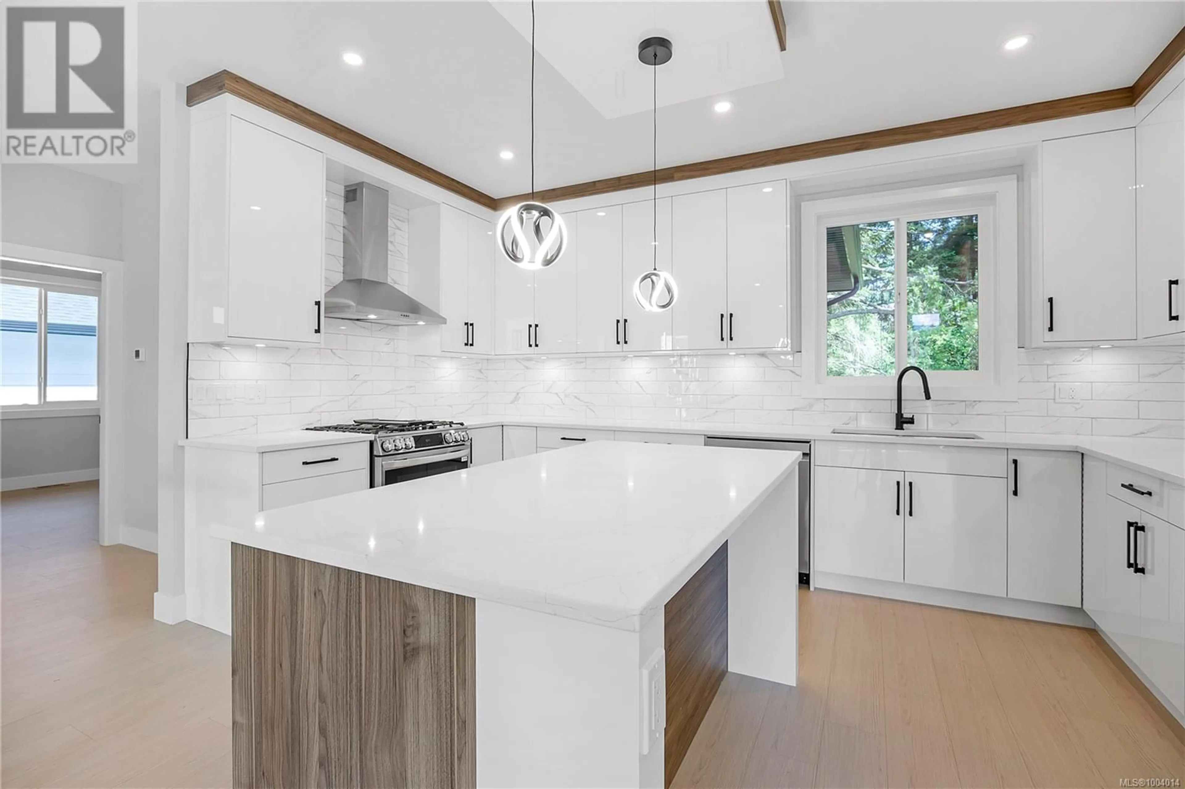 Contemporary kitchen, unknown for 6628 JENKINS ROAD, Nanaimo British Columbia V9T6G8