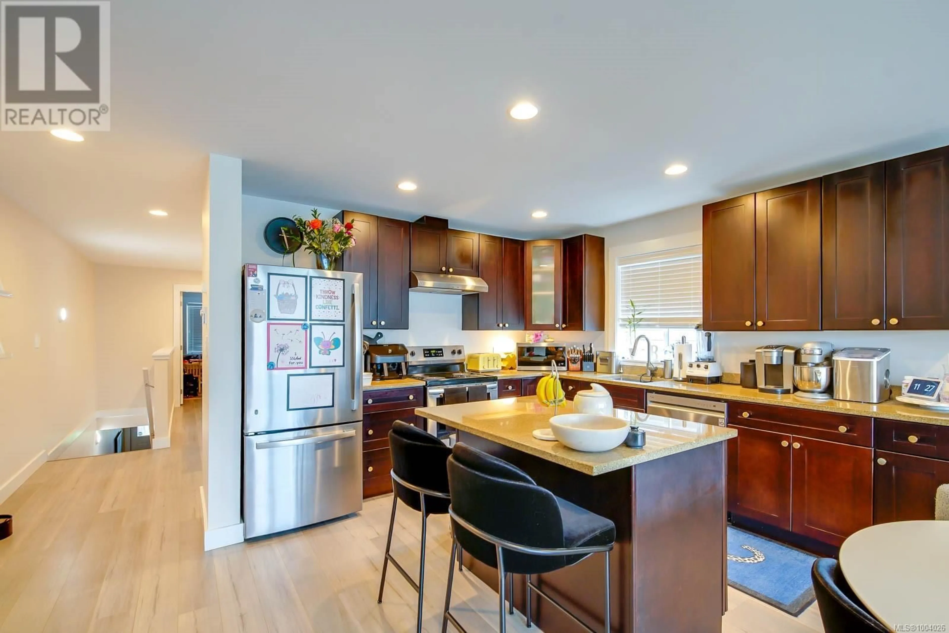 Open concept kitchen, ceramic/tile floor for 1 - 2623 5TH AVENUE, Port Alberni British Columbia V9Y2G2