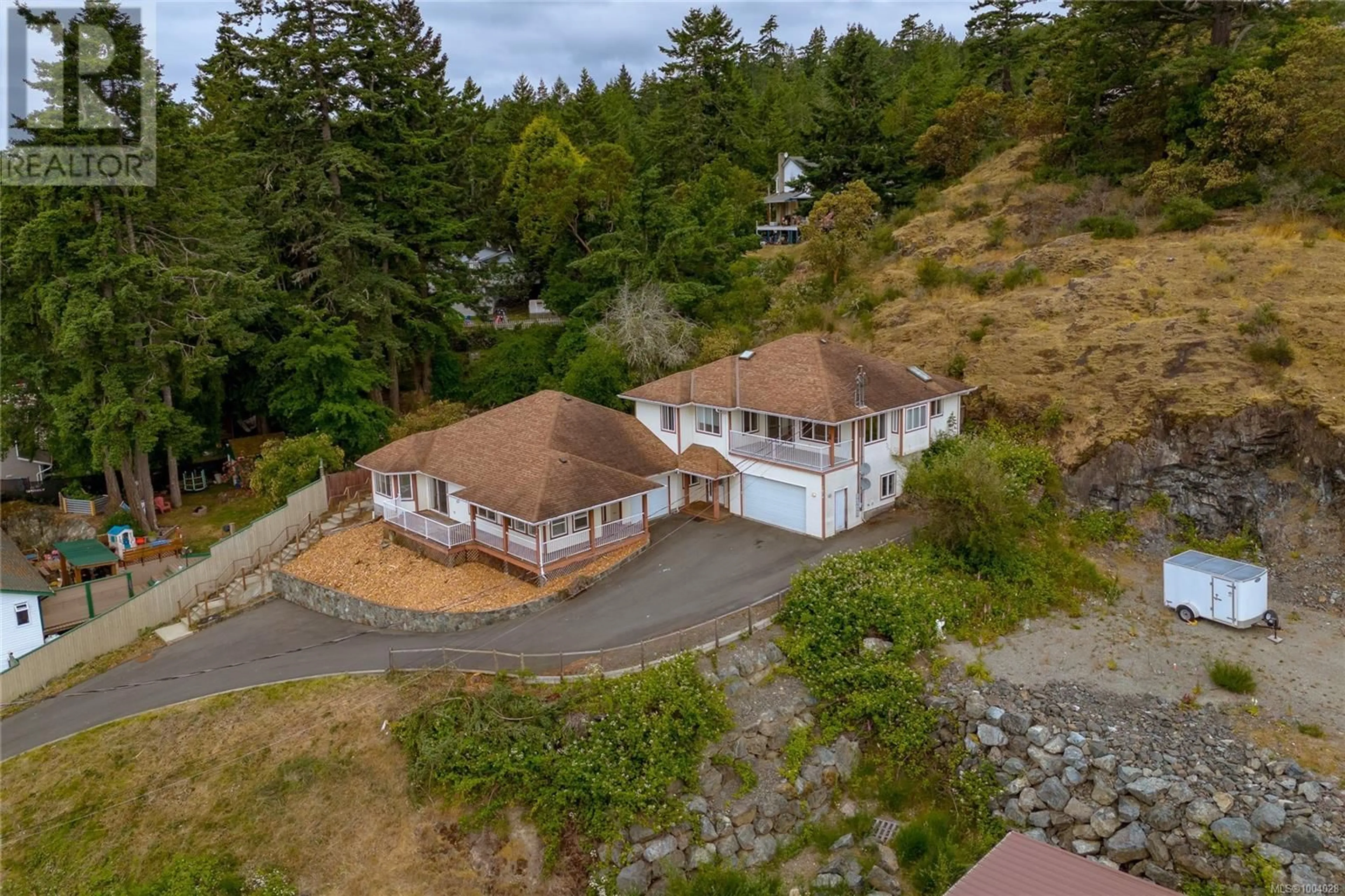 A pic from outside/outdoor area/front of a property/back of a property/a pic from drone, unknown for 7076 MAPLE PARK TERRACE, Sooke British Columbia V9Z0N2