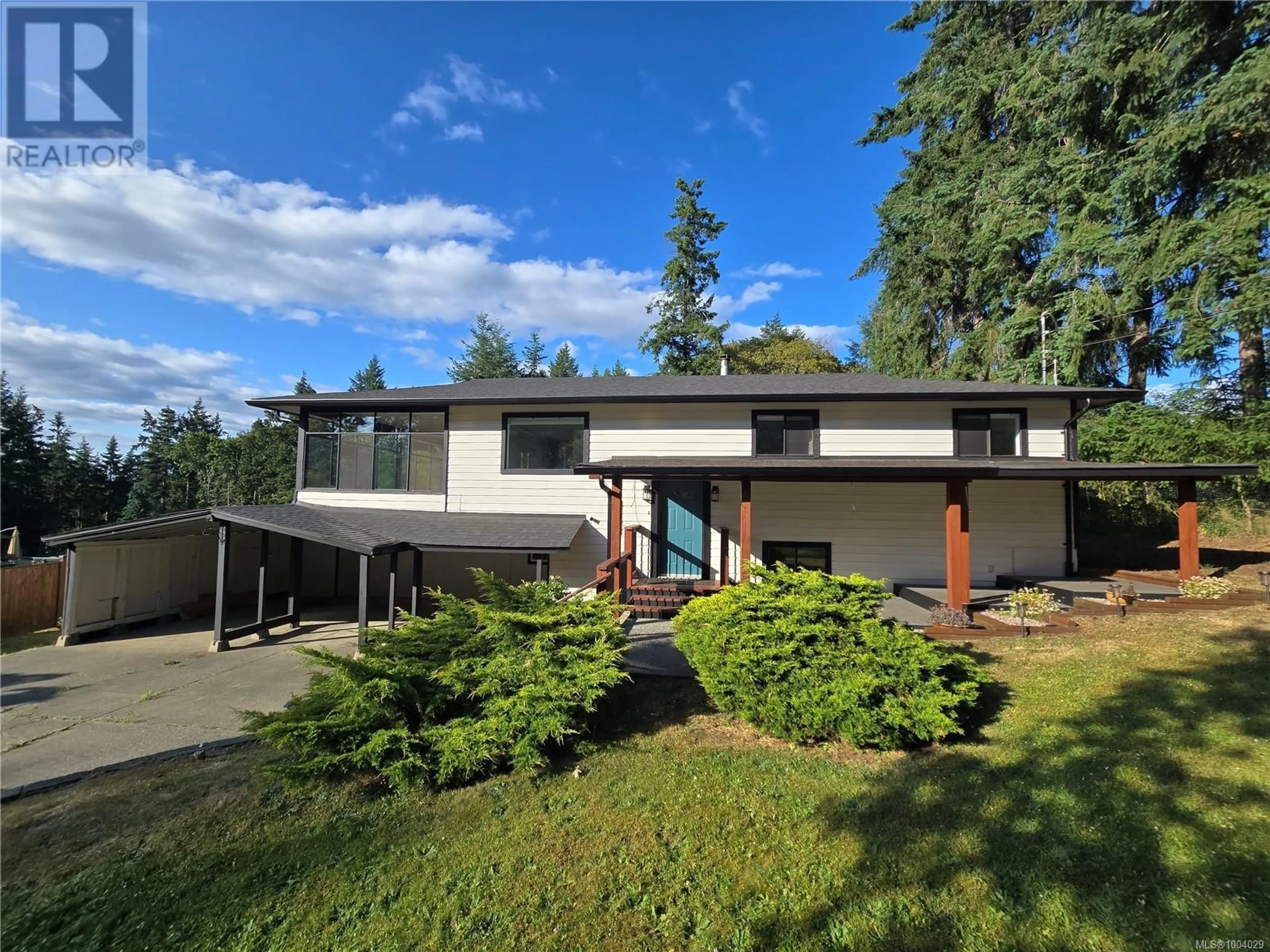 Home with vinyl exterior material, street for 6315 WOODGROVE WAY, Duncan British Columbia V9L5R4
