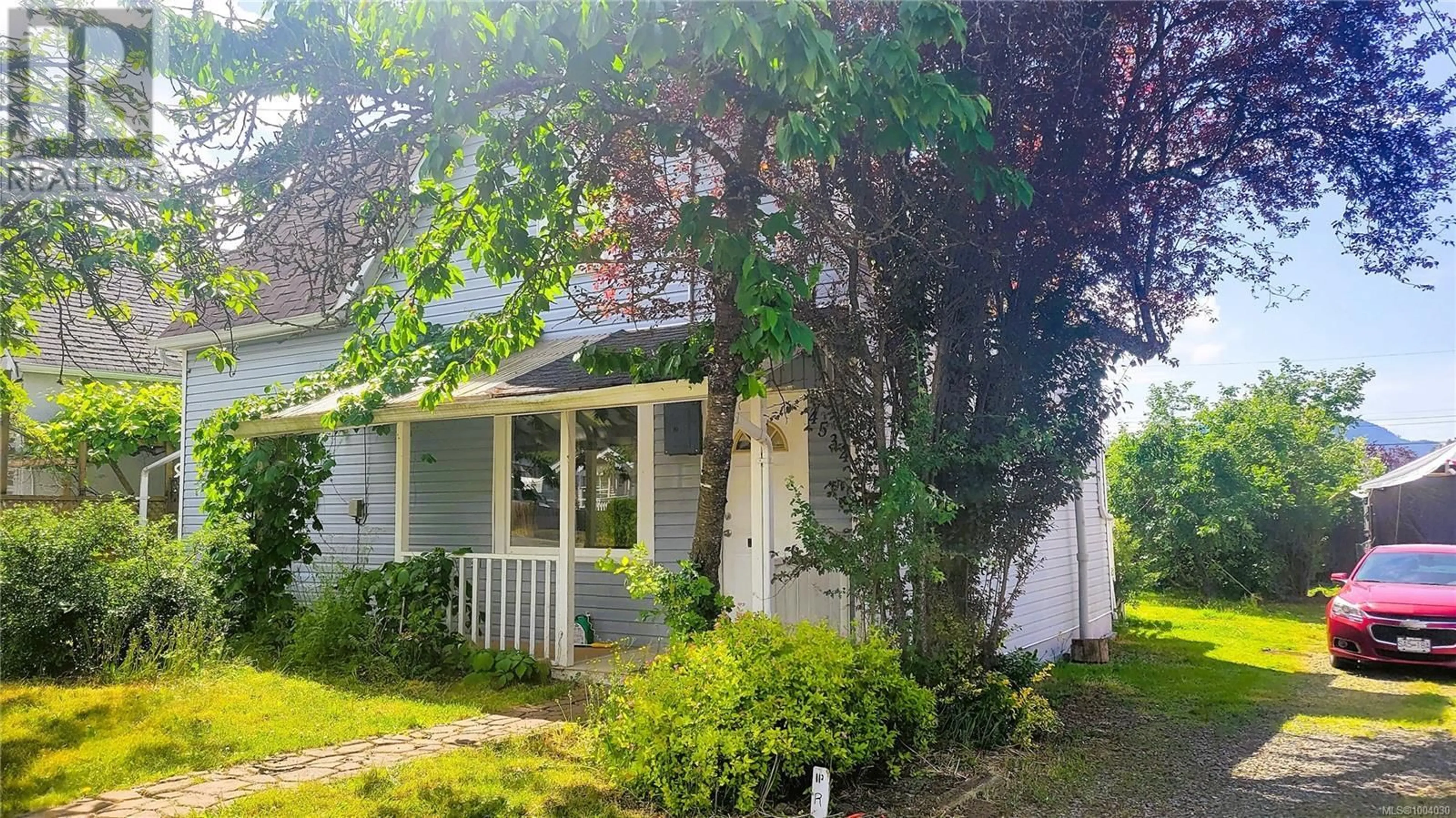 A pic from outside/outdoor area/front of a property/back of a property/a pic from drone, street for 4534 LATHOM ROAD, Port Alberni British Columbia V9Y5S9