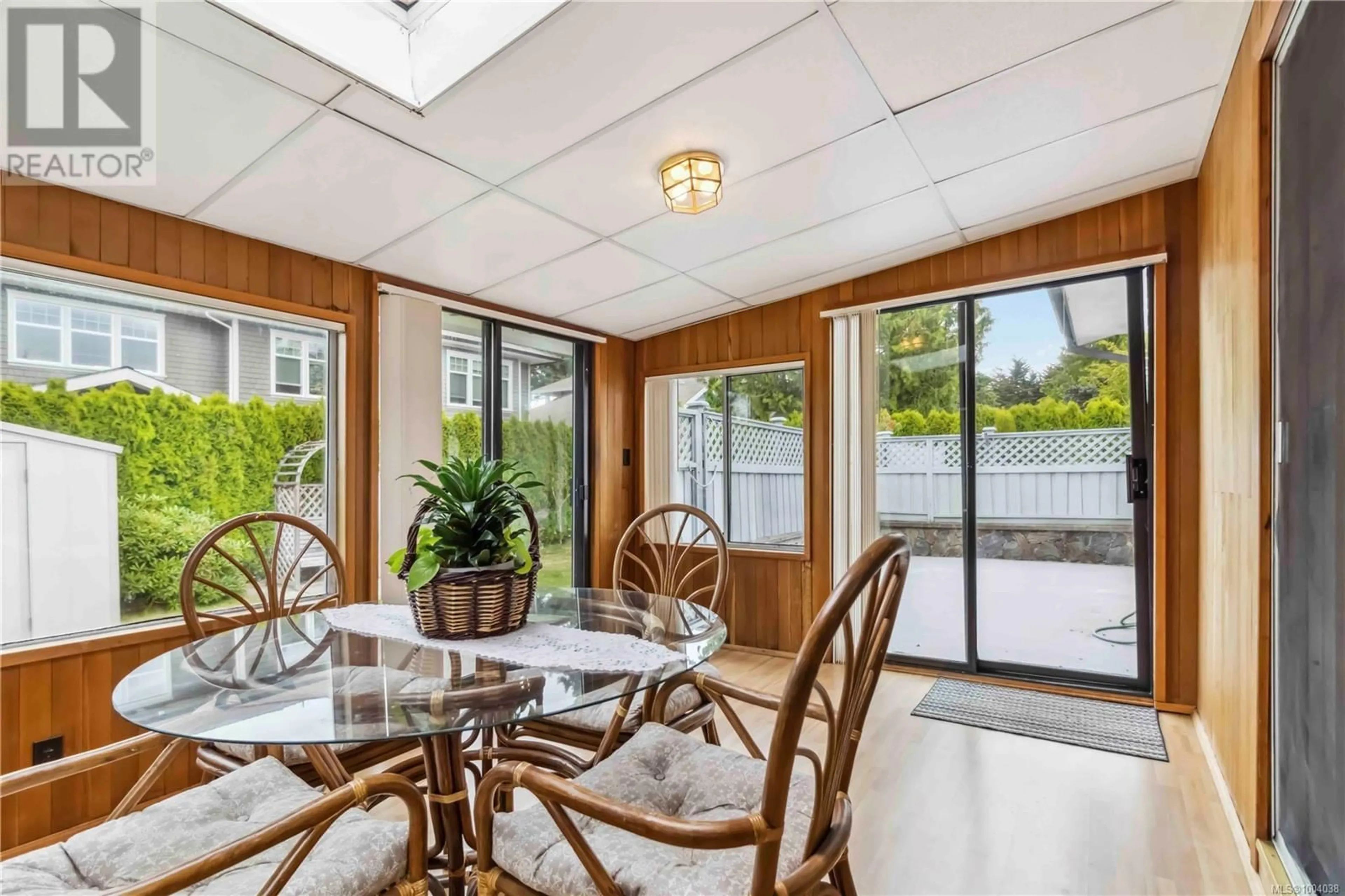 Dining room, unknown for 2400 LOVELL AVENUE, Sidney British Columbia V8L2J8