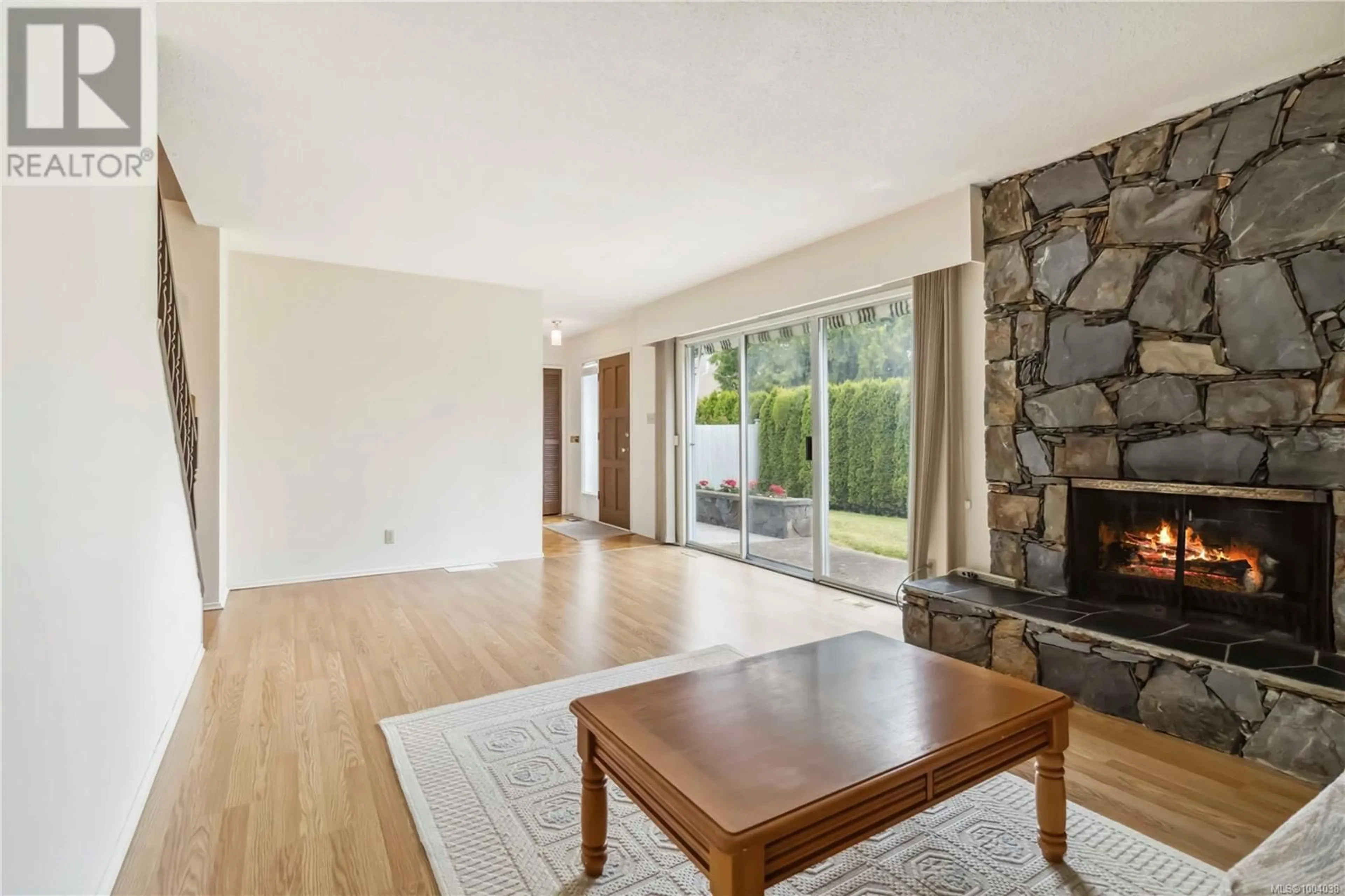 Unknown for 2400 LOVELL AVENUE, Sidney British Columbia V8L2J8