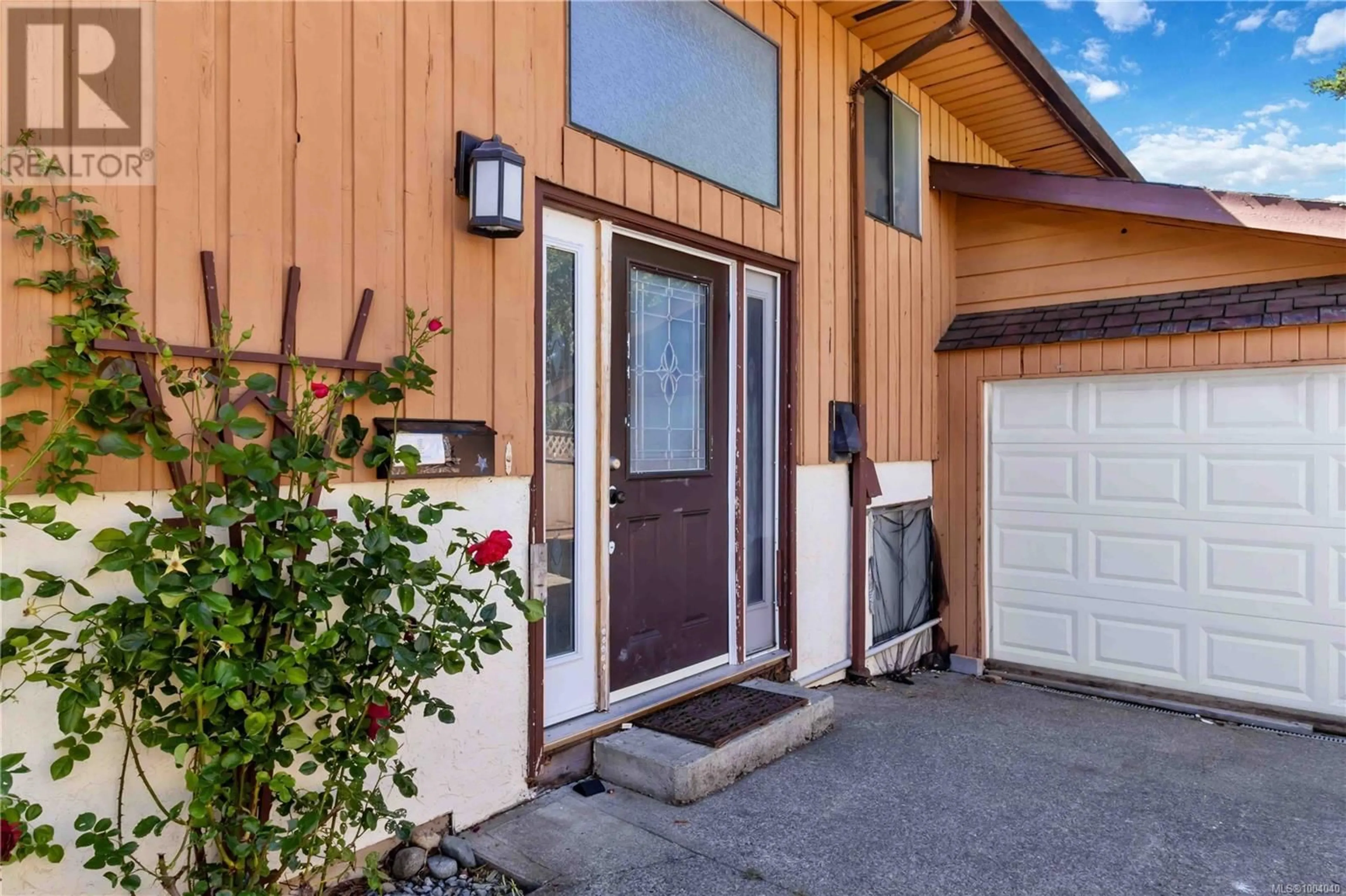 Indoor entryway for 4131 BARRINGTON ROAD, Saanich British Columbia V8Z6B4