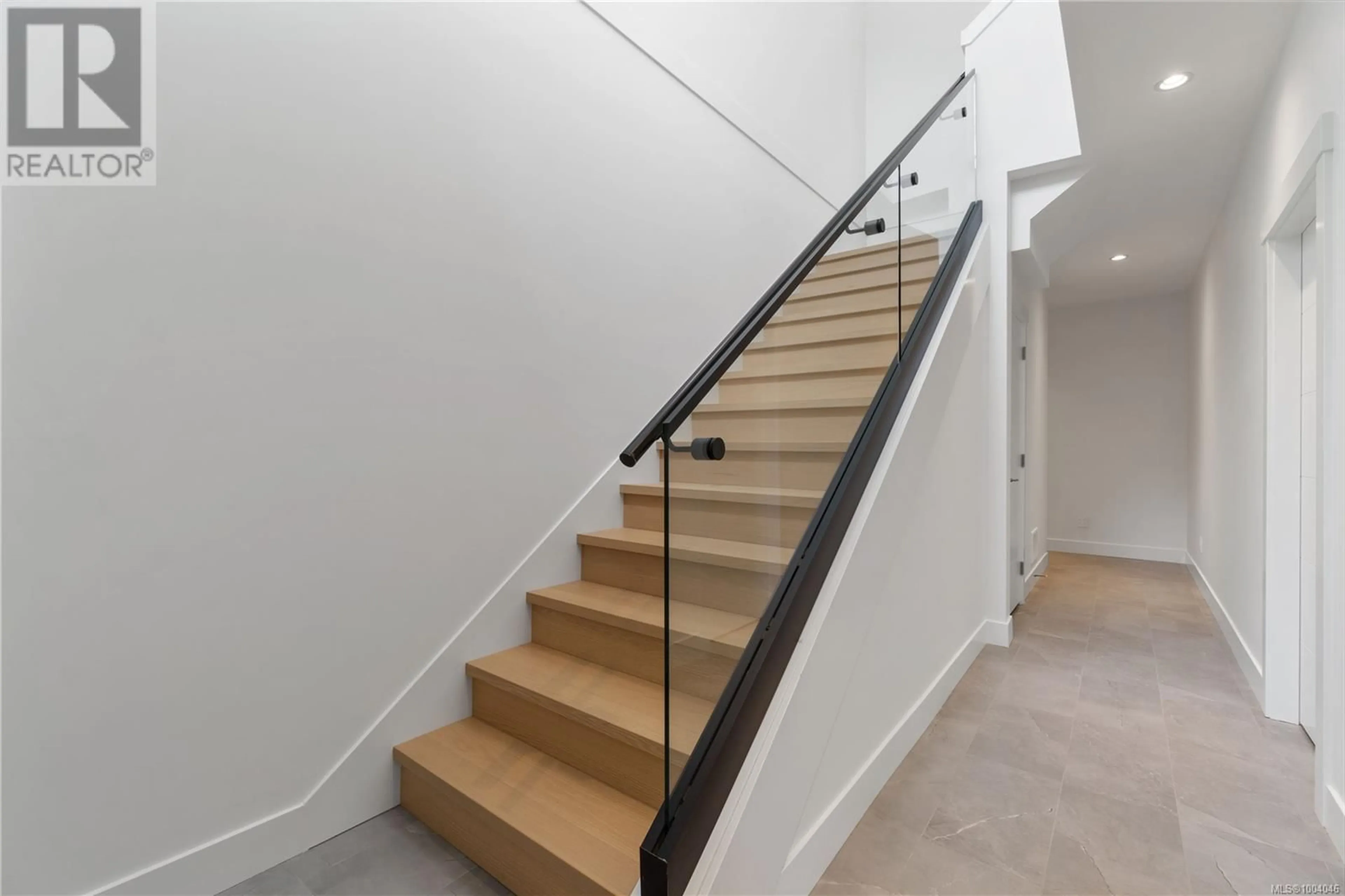 Stairs for 3534 BONNIE DRIVE, Nanaimo British Columbia V9T0L2