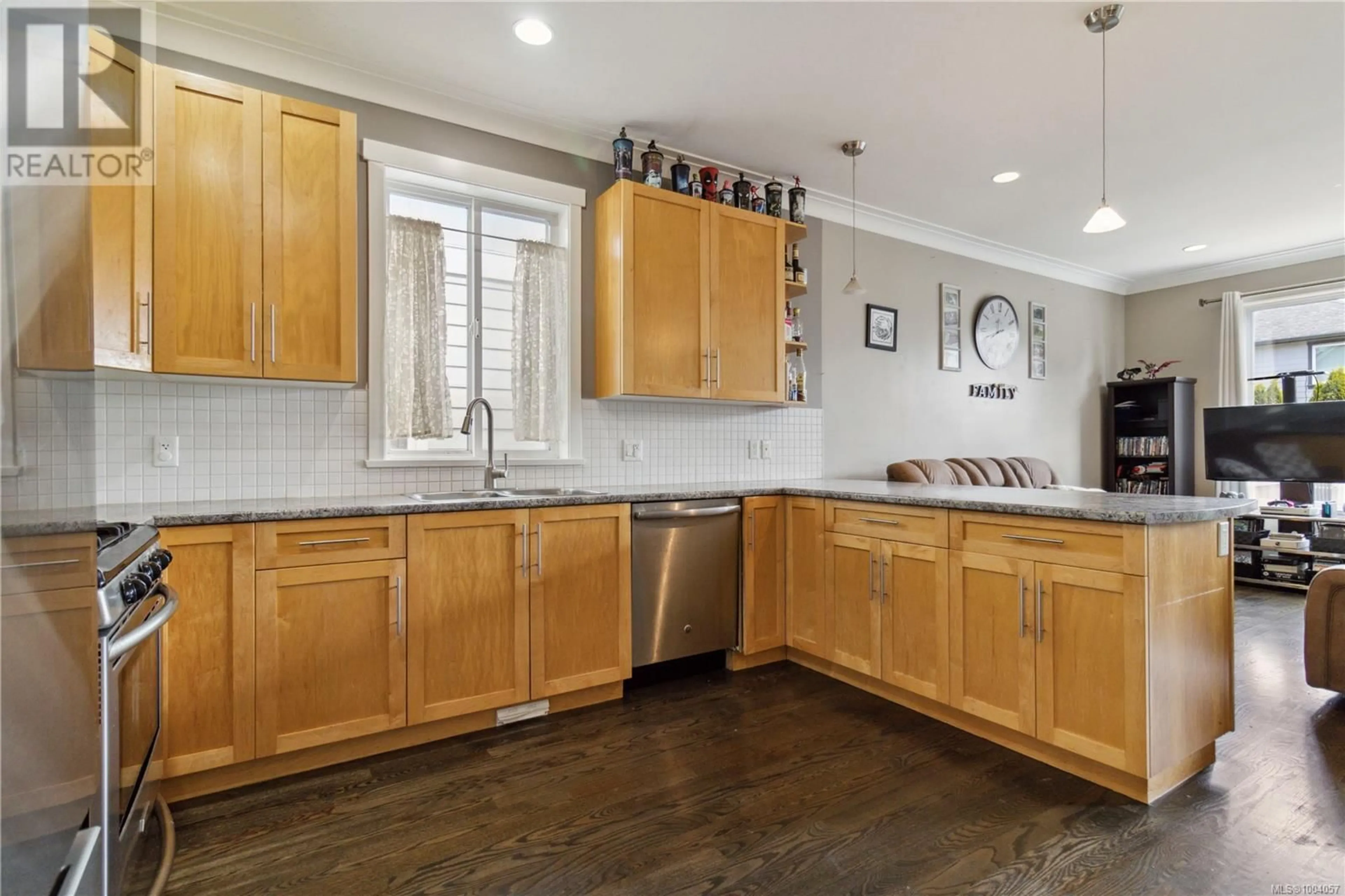 Open concept kitchen, unknown for 2073 DOVER STREET, Sooke British Columbia V9Z0Z1