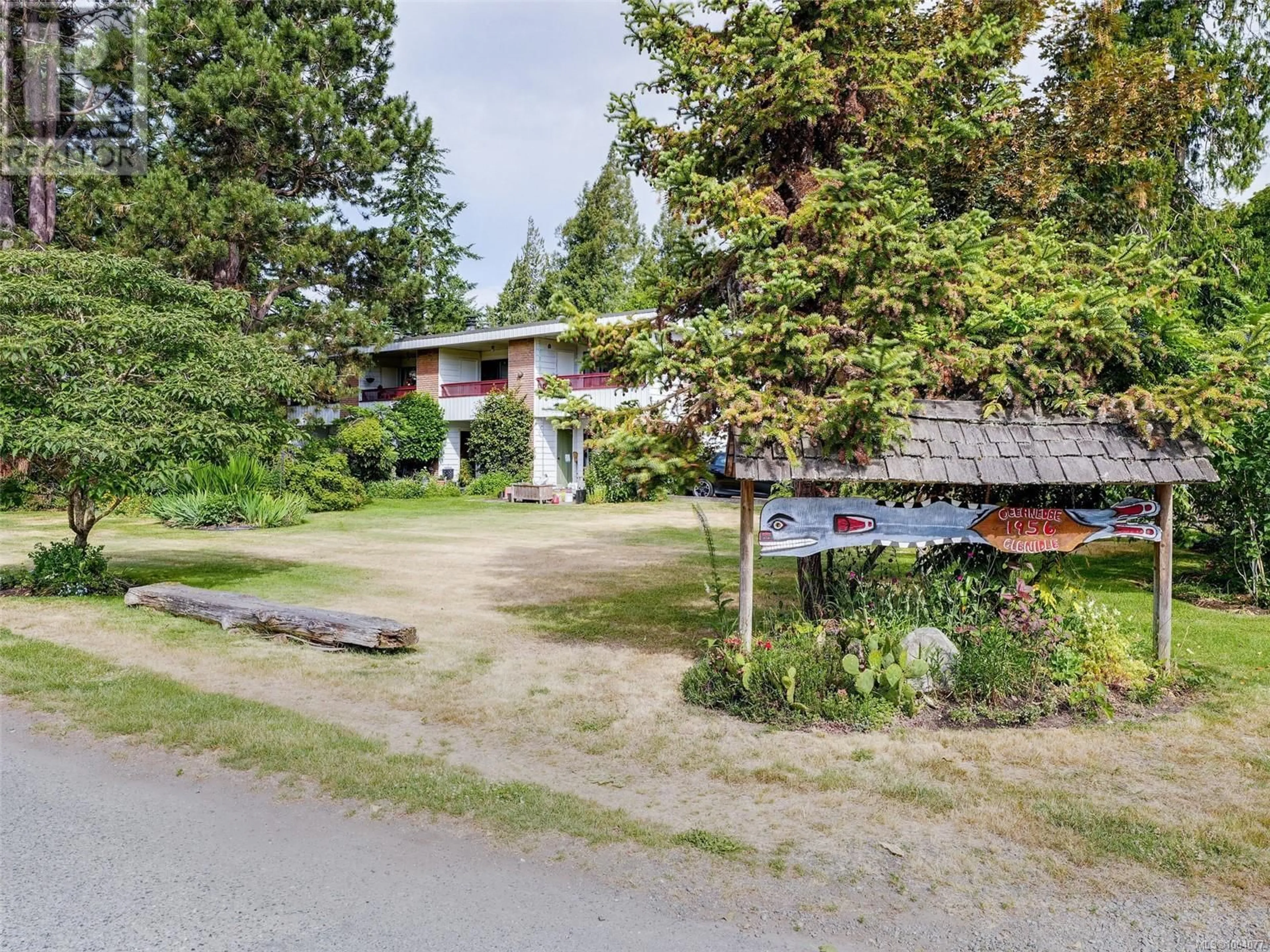 A pic from outside/outdoor area/front of a property/back of a property/a pic from drone, unknown for 2 - 1956 GLENIDLE ROAD, Sooke British Columbia V9Z0B2