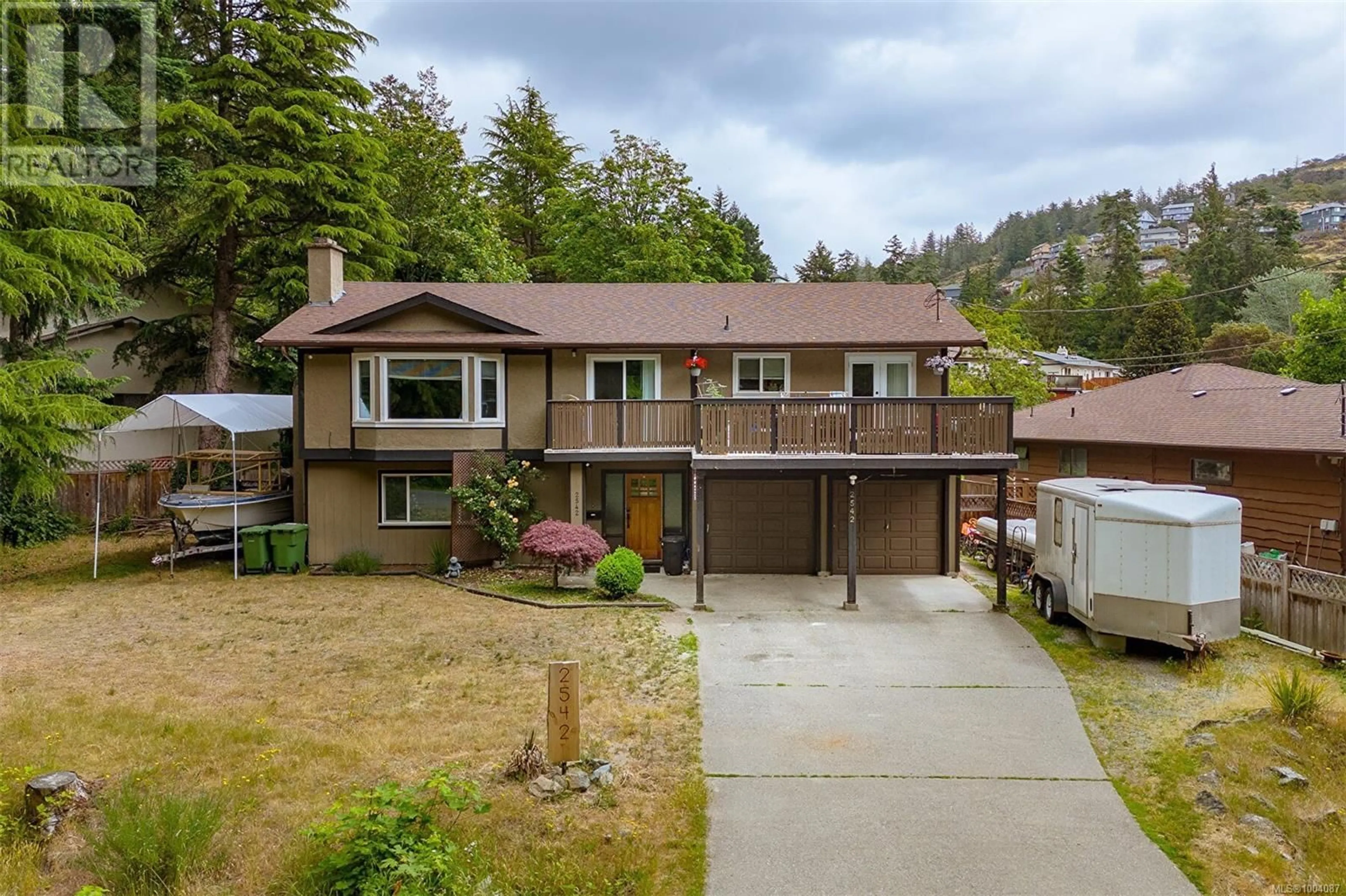 A pic from outside/outdoor area/front of a property/back of a property/a pic from drone, unknown for 2542 JEANINE DRIVE, Langford British Columbia V9B4X9