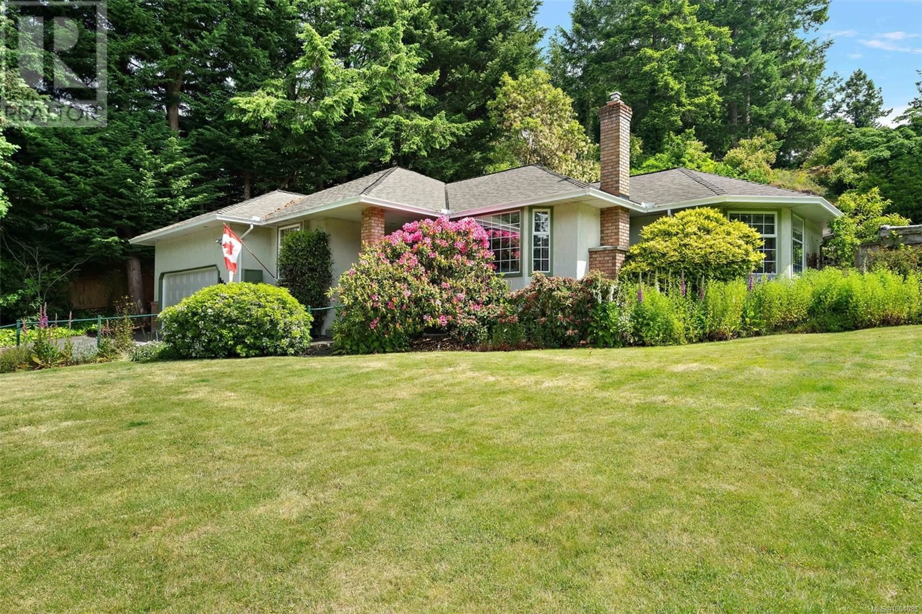 Home with vinyl exterior material, street for 10915 PRENTICE PLACE, North Saanich British Columbia V8L5H7