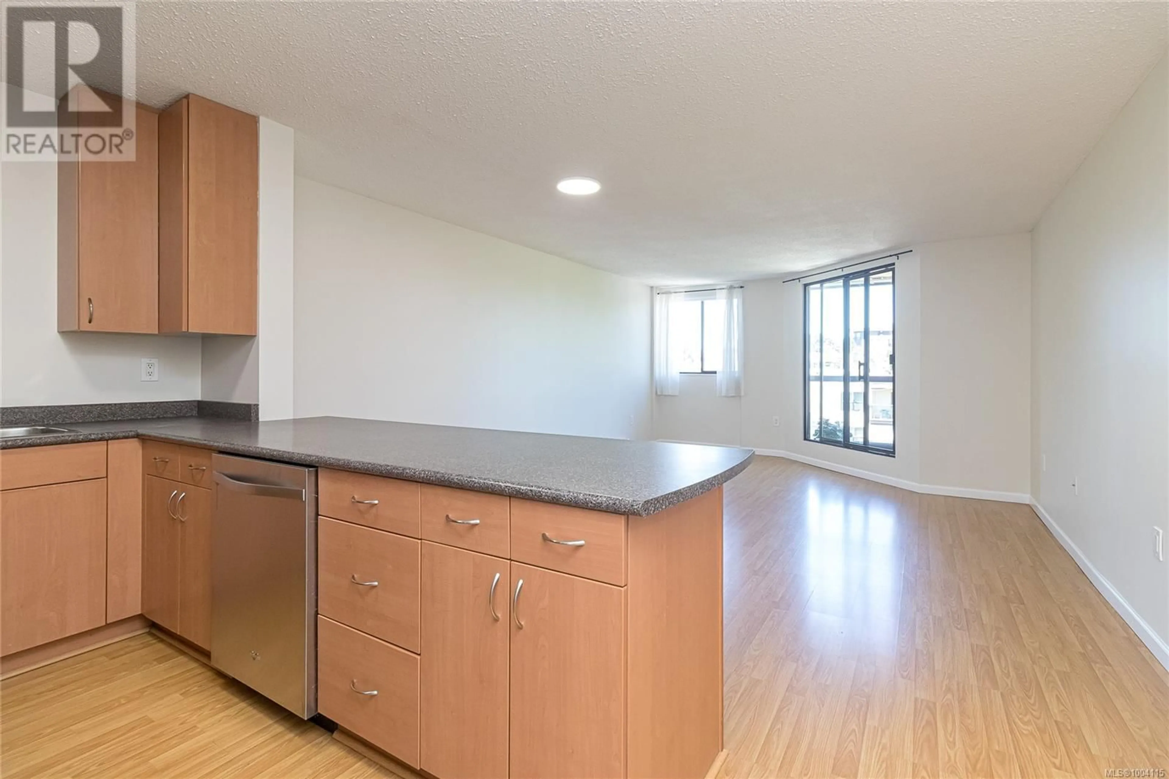 Standard kitchen, unknown for 511 - 1745 LEIGHTON ROAD, Victoria British Columbia V8R6R6