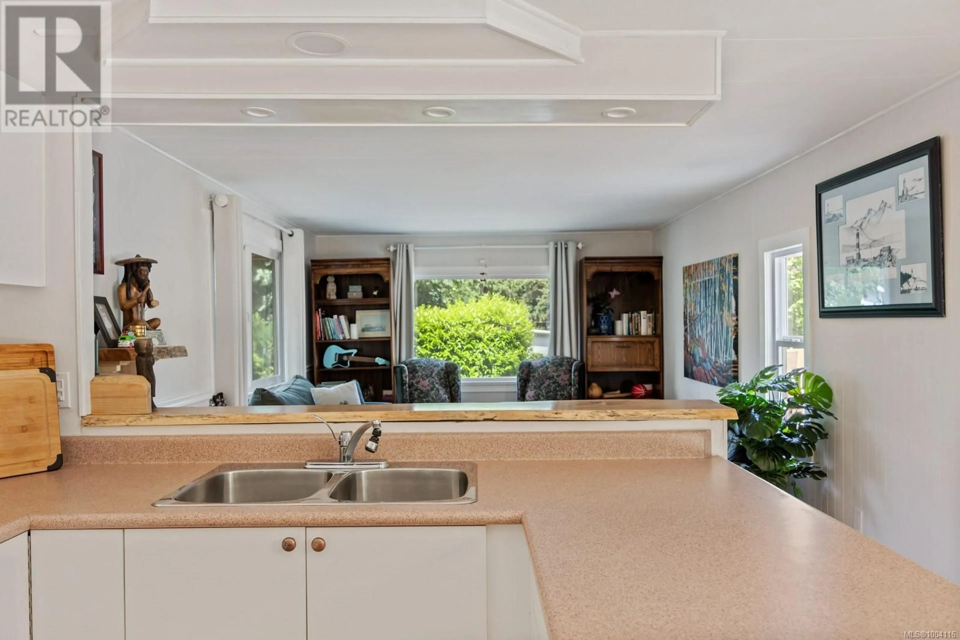 Open concept kitchen, unknown for 2059 AUSTIN ROAD, Comox British Columbia V9M3Z4