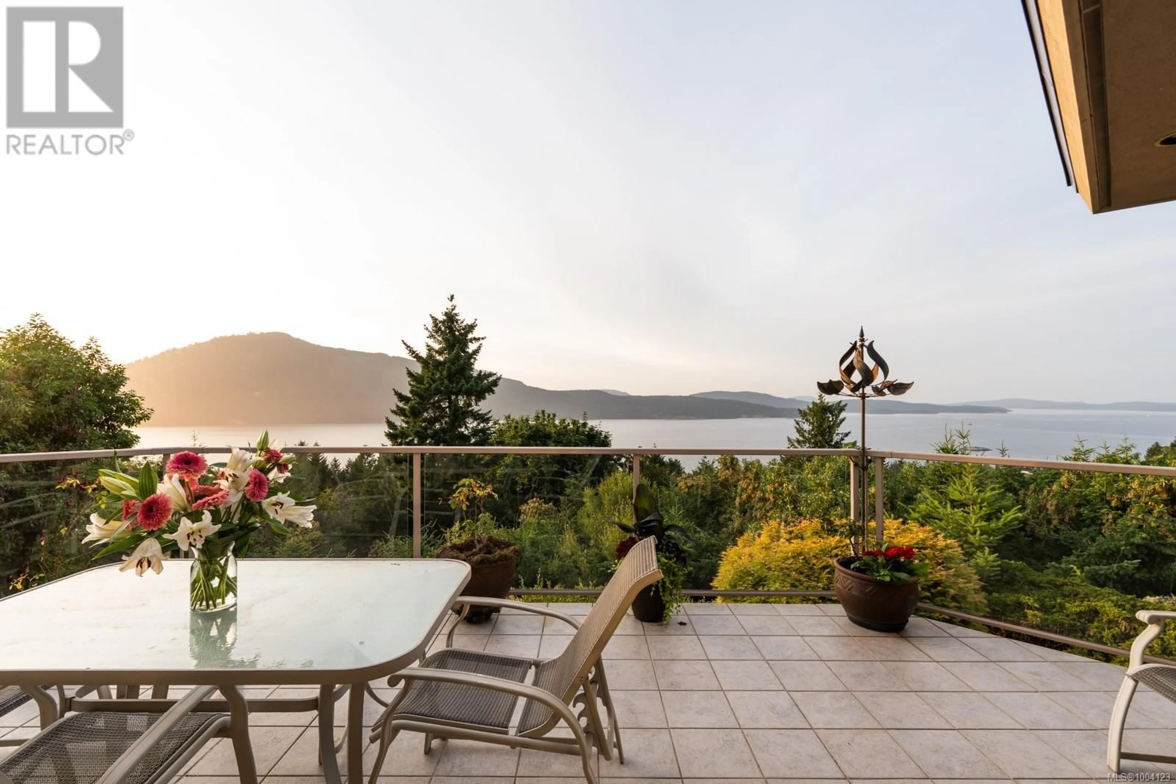Patio, water/lake/river/ocean view for 11406 SYCAMORE DRIVE, North Saanich British Columbia V8L5J9