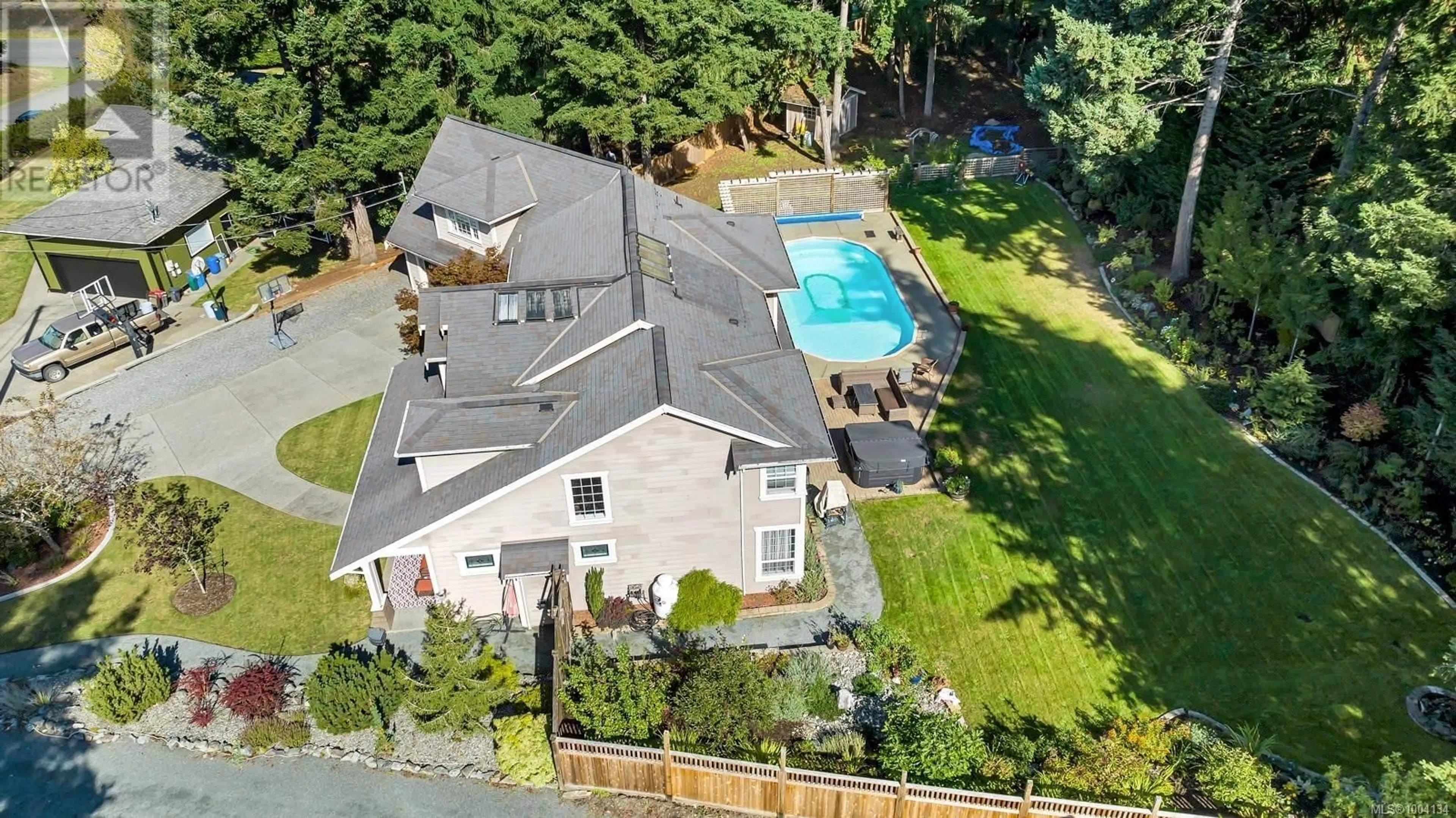 A pic from outside/outdoor area/front of a property/back of a property/a pic from drone, water/lake/river/ocean view for 6528 OSPREY PLACE, Duncan British Columbia V9L5S3