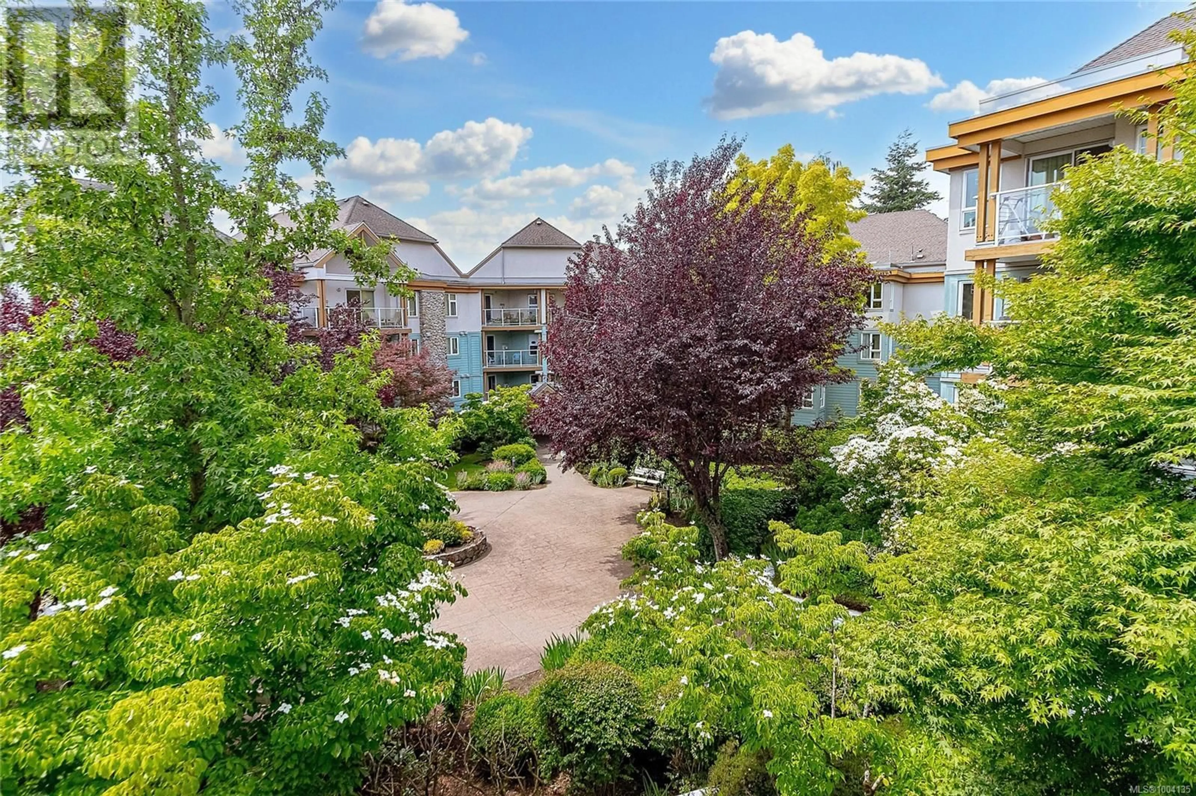 A pic from outside/outdoor area/front of a property/back of a property/a pic from drone, unknown for 311 - 490 MARSETT PLACE, Saanich British Columbia V8Z7J2