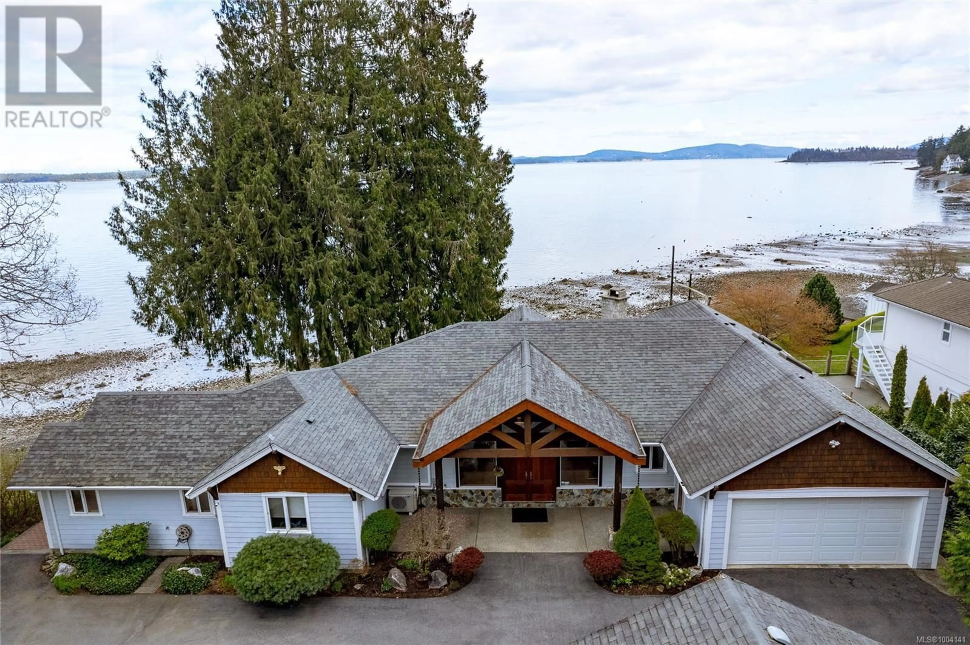 A pic from outside/outdoor area/front of a property/back of a property/a pic from drone, water/lake/river/ocean view for 3360 HILLSIDE ROAD, Saltair British Columbia V0R1K2