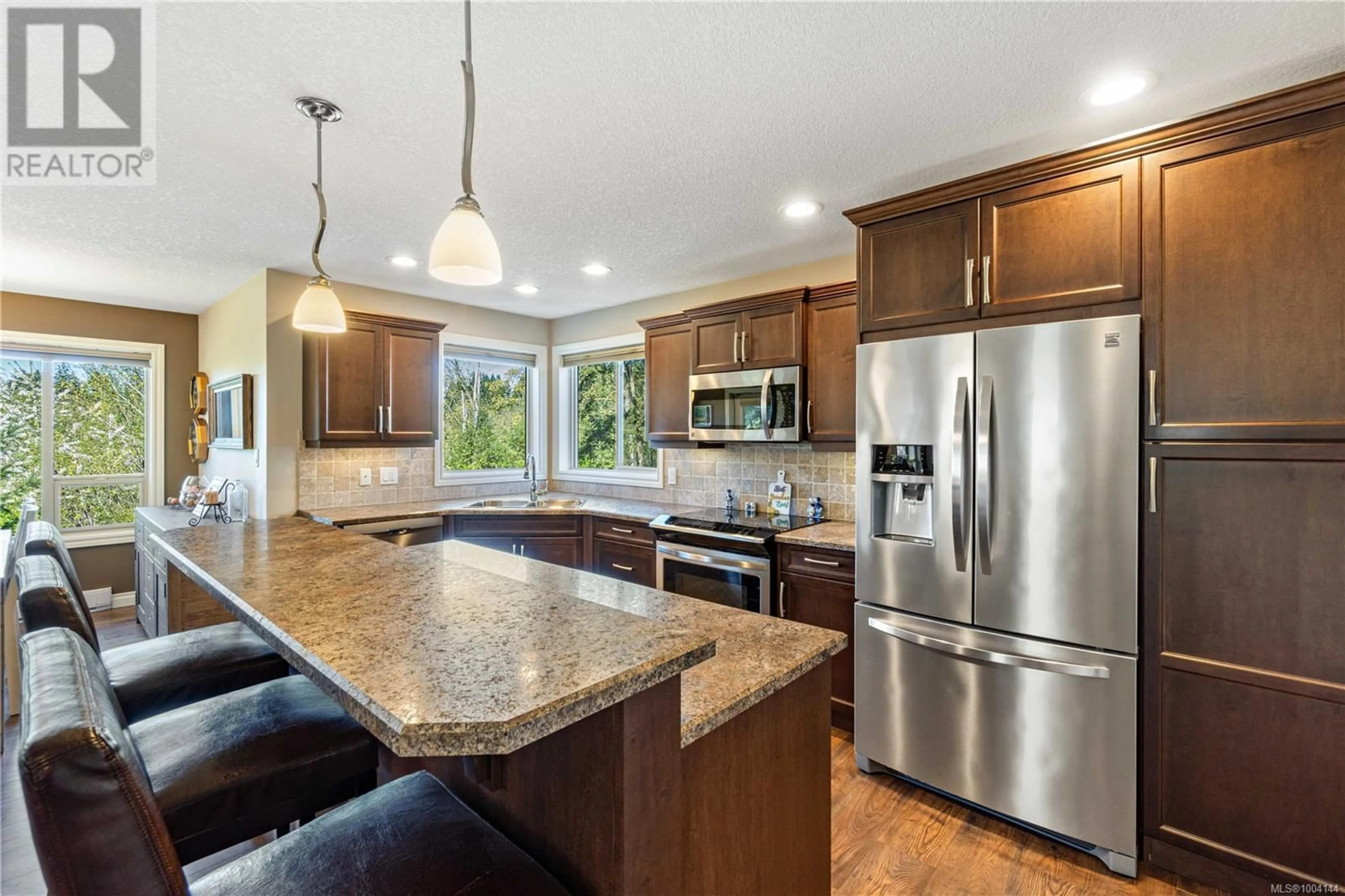 Open concept kitchen, unknown for 2130 VILLAGE DRIVE, Nanaimo British Columbia V9X0A7