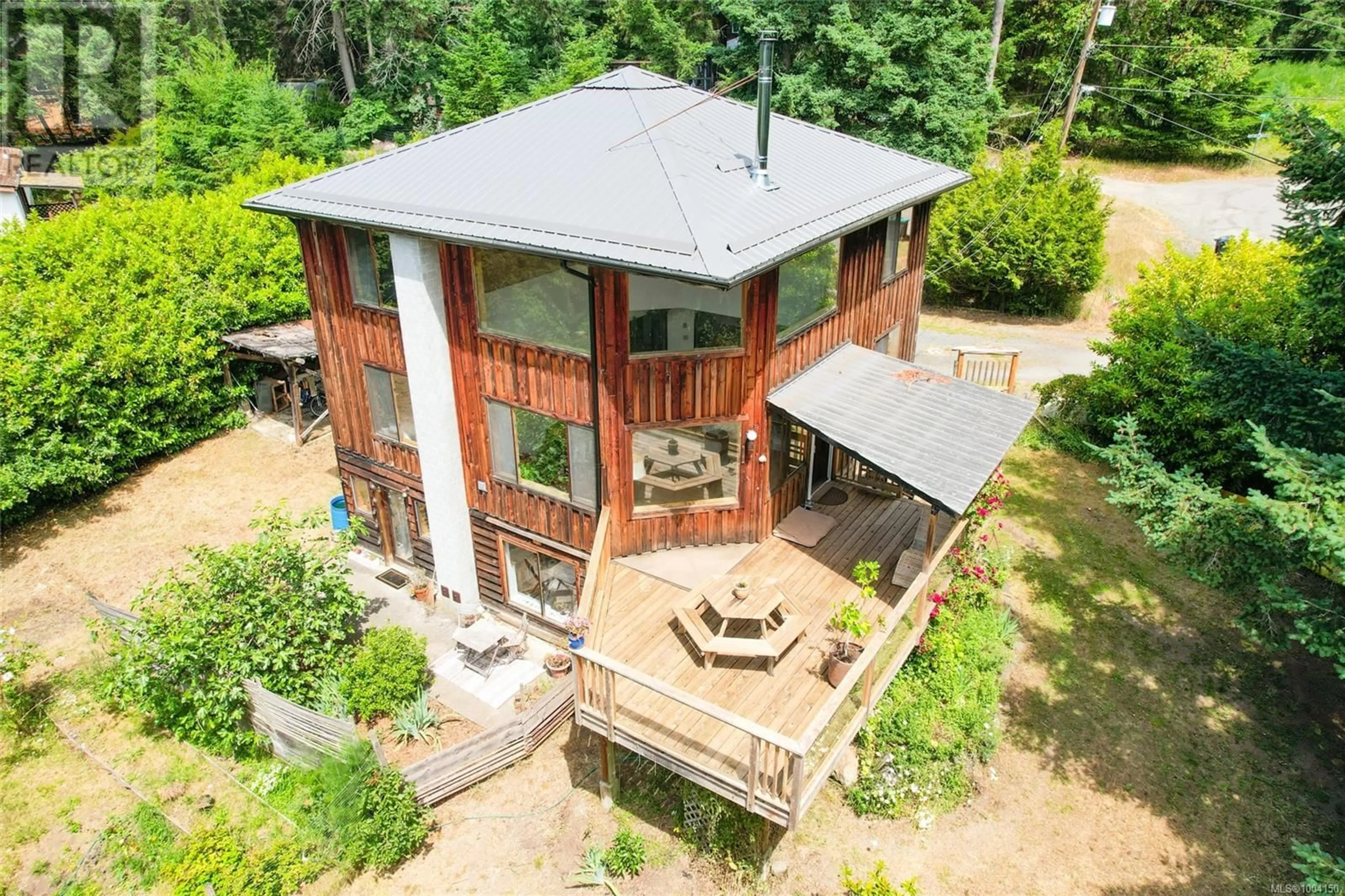 A pic from outside/outdoor area/front of a property/back of a property/a pic from drone, building for 1915 STOKES ROAD, Gabriola Island British Columbia V0R1X7