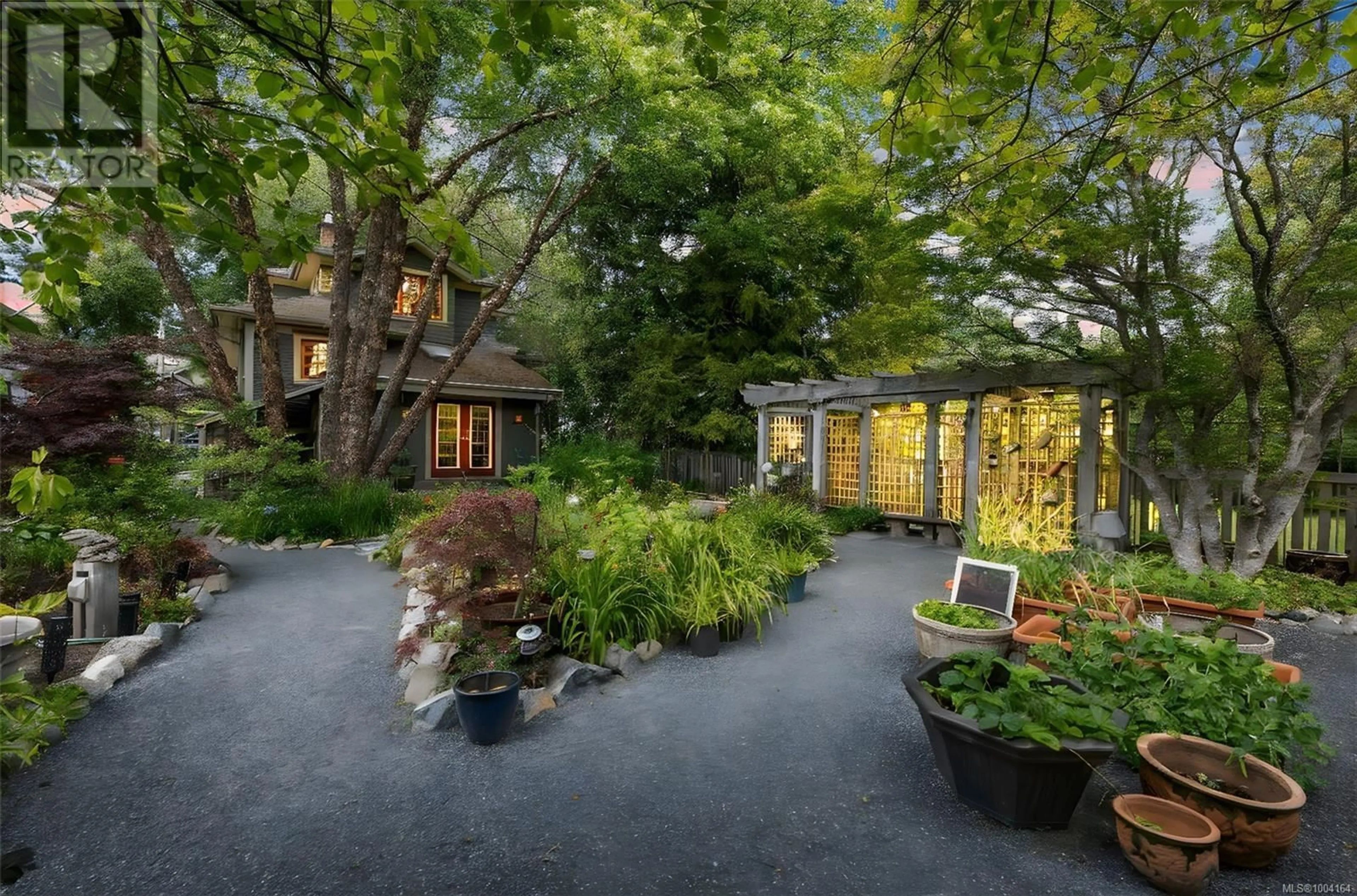 Patio, forest/trees view for 1329 CARNSEW STREET, Victoria British Columbia V8S1P1