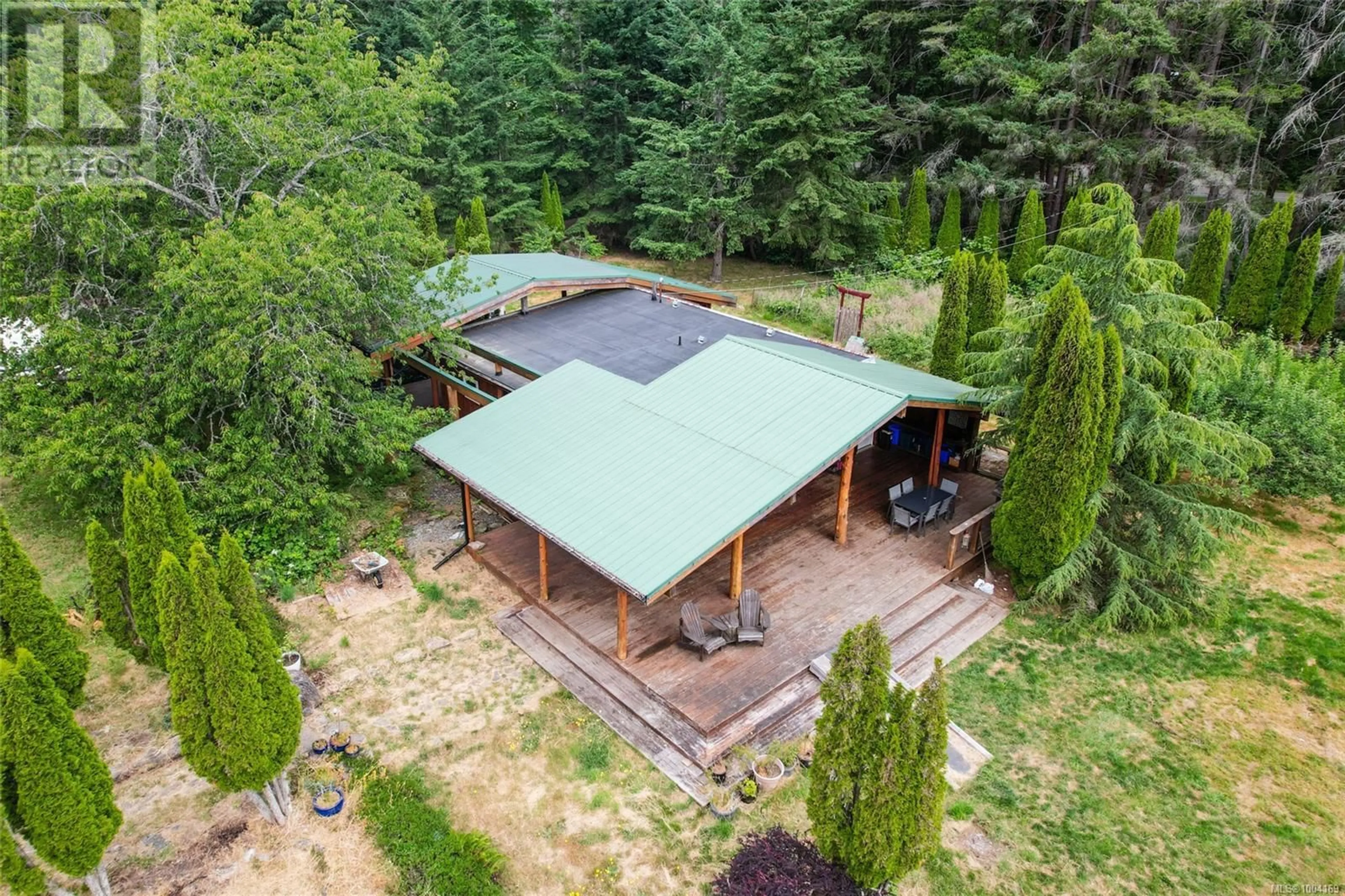 A pic from outside/outdoor area/front of a property/back of a property/a pic from drone, unknown for 2411 SOUTH ROAD, Gabriola Island British Columbia V0R1X7