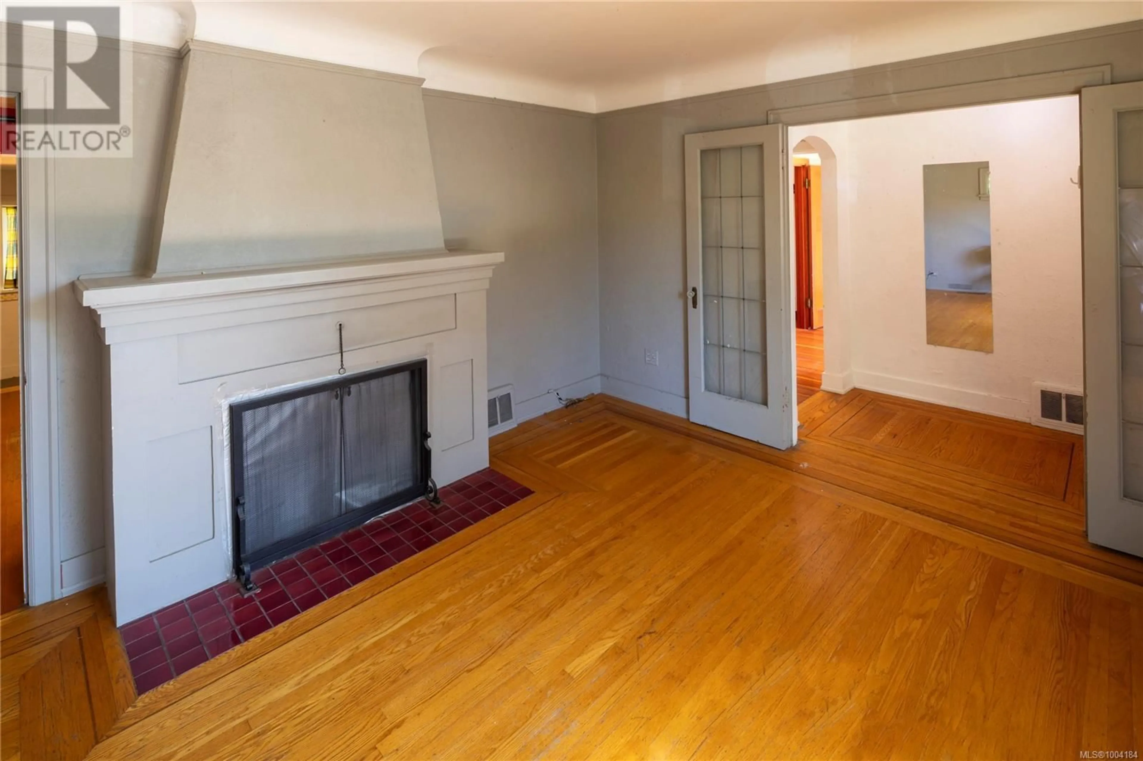 A pic of a room for 2030 MEADOW PLACE, Oak Bay British Columbia V8R1R3