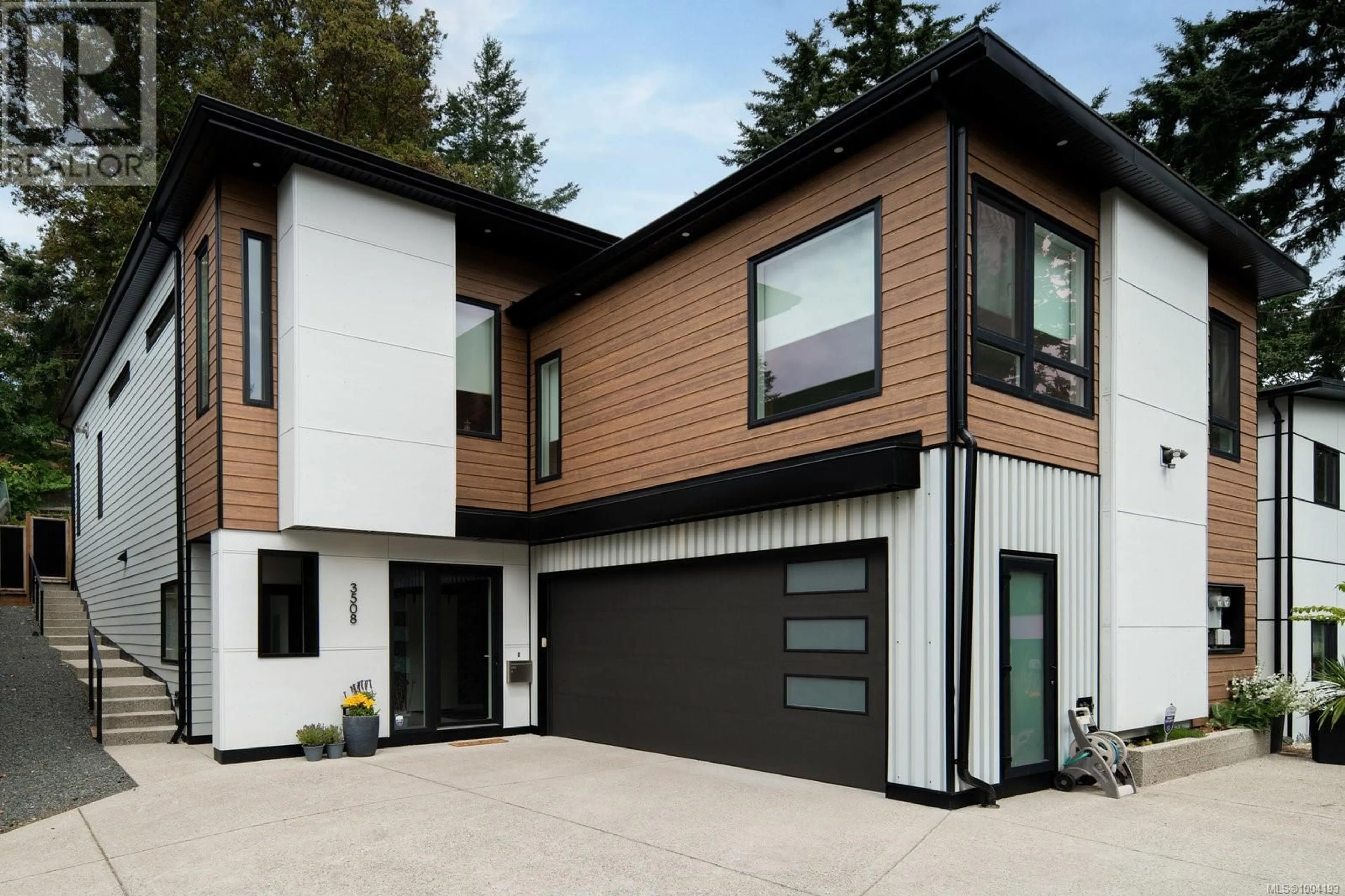 Home with vinyl exterior material, street for 3508 WISHART ROAD, Colwood British Columbia V9C3B1
