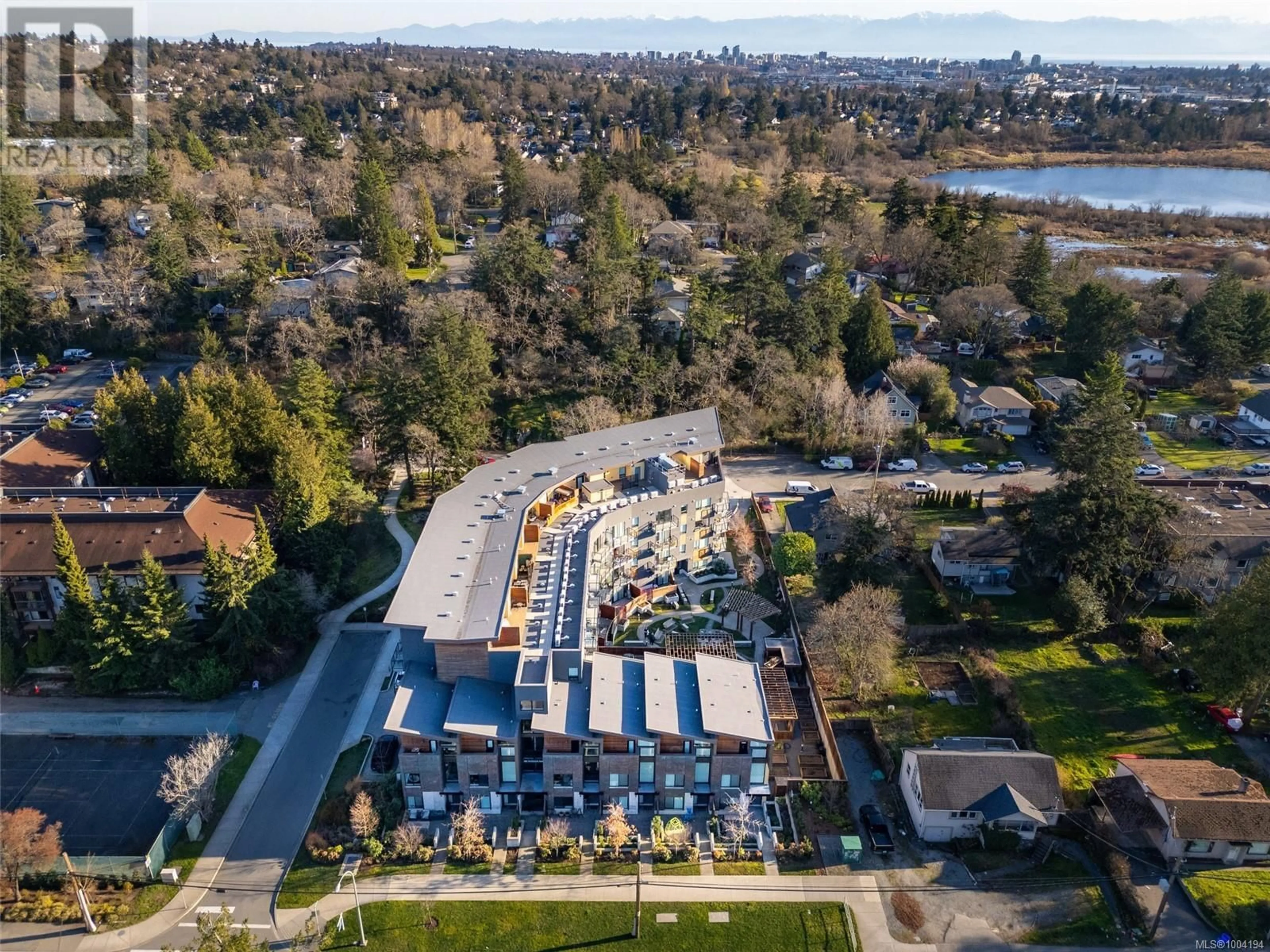 A pic from outside/outdoor area/front of a property/back of a property/a pic from drone, unknown for 413 - 991 MCKENZIE AVENUE, Saanich British Columbia V8X0B5