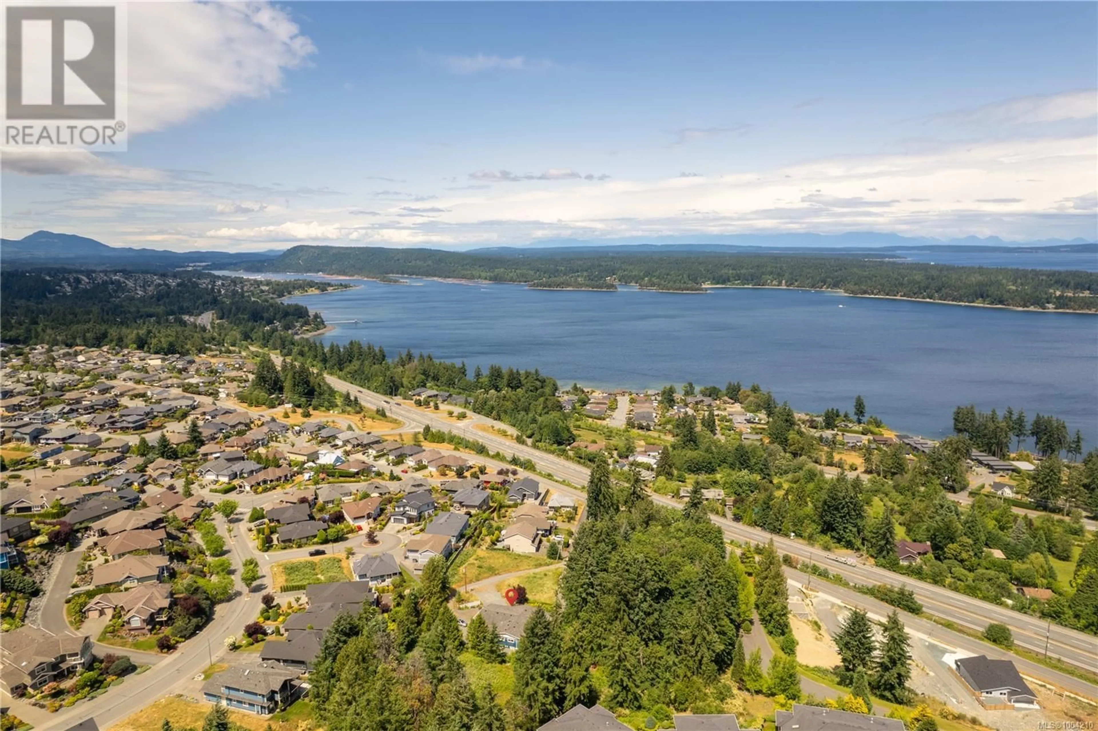 A pic from outside/outdoor area/front of a property/back of a property/a pic from drone, water/lake/river/ocean view for 10 - 606 FARRELL ROAD, Ladysmith British Columbia V9G1W9