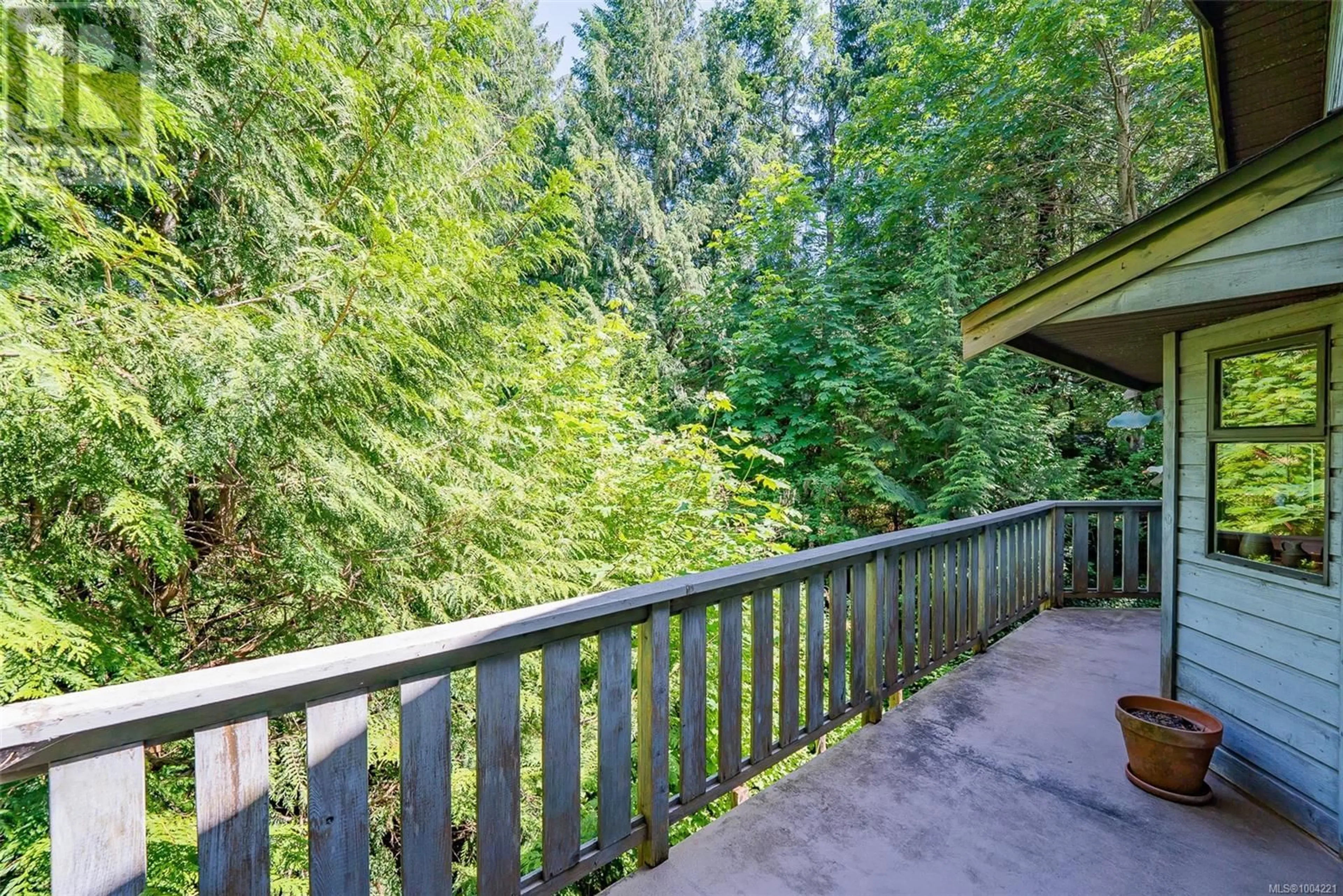 Patio, forest/trees view for 2146 PAULS ROAD, Nanaimo British Columbia V9X1N8