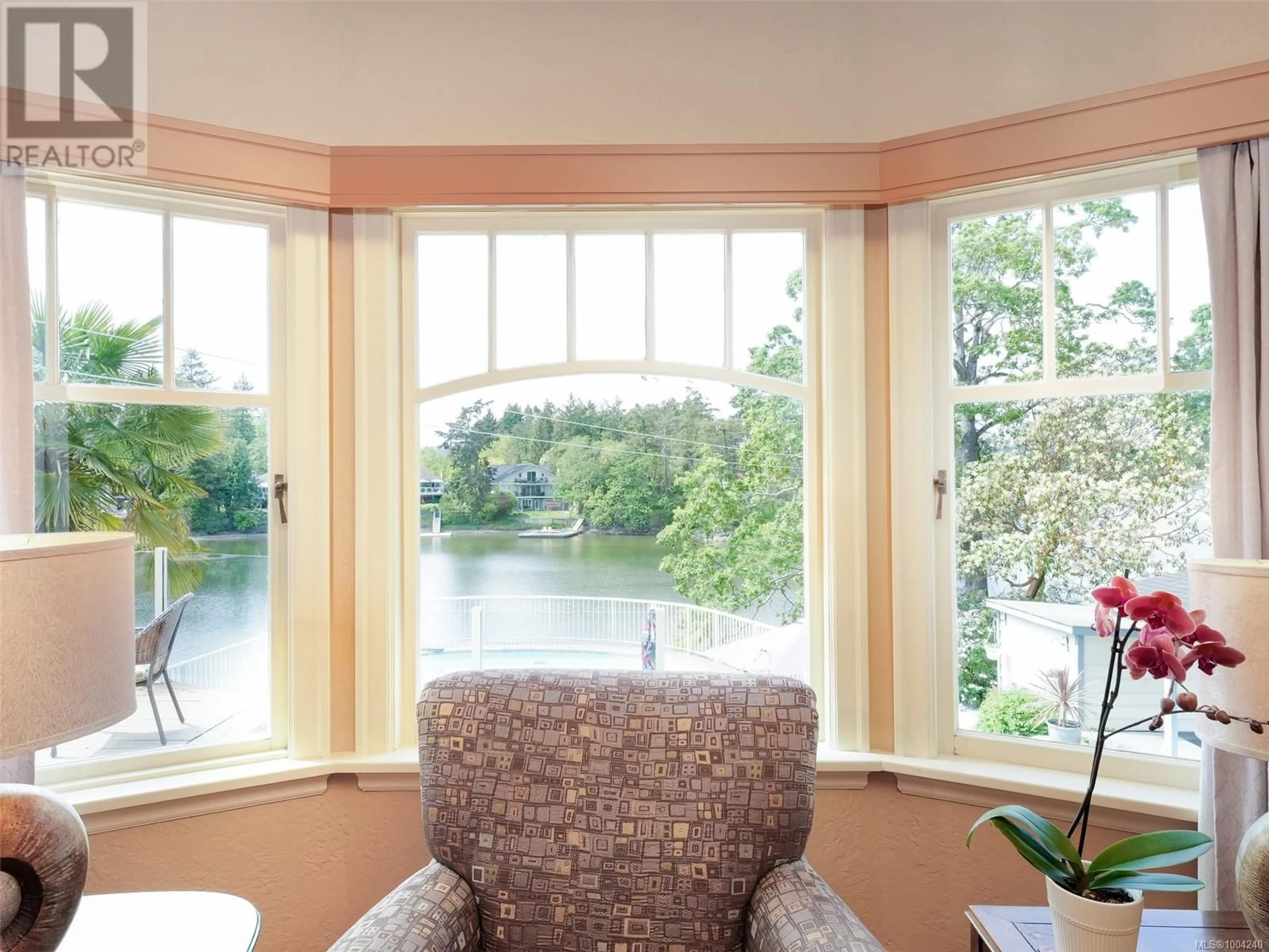 Unknown for 2886 GLENWOOD AVENUE, Saanich British Columbia V9A2S2