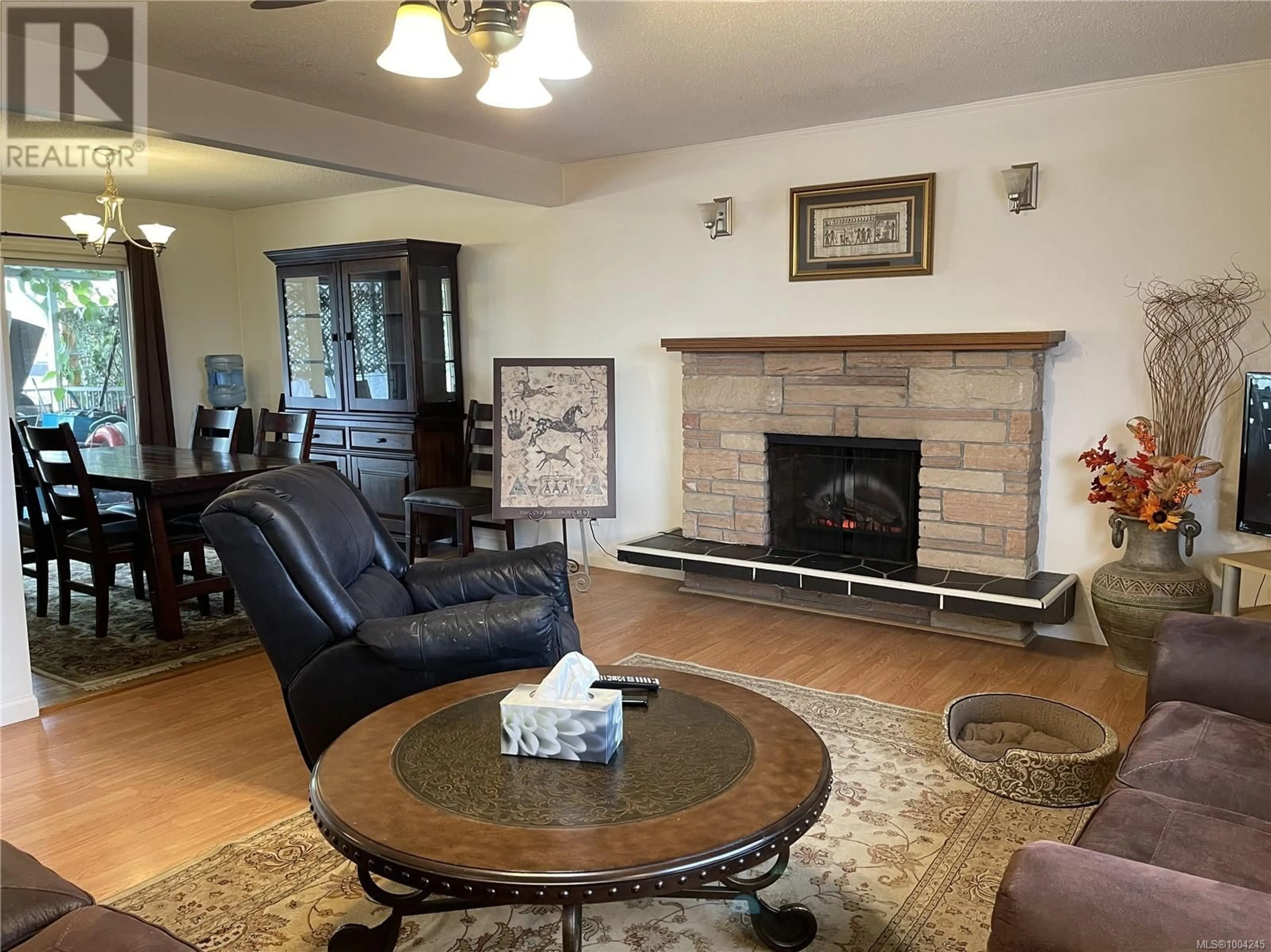Living room with furniture, unknown for 2619 12TH AVENUE, Port Alberni British Columbia V9Y2T8